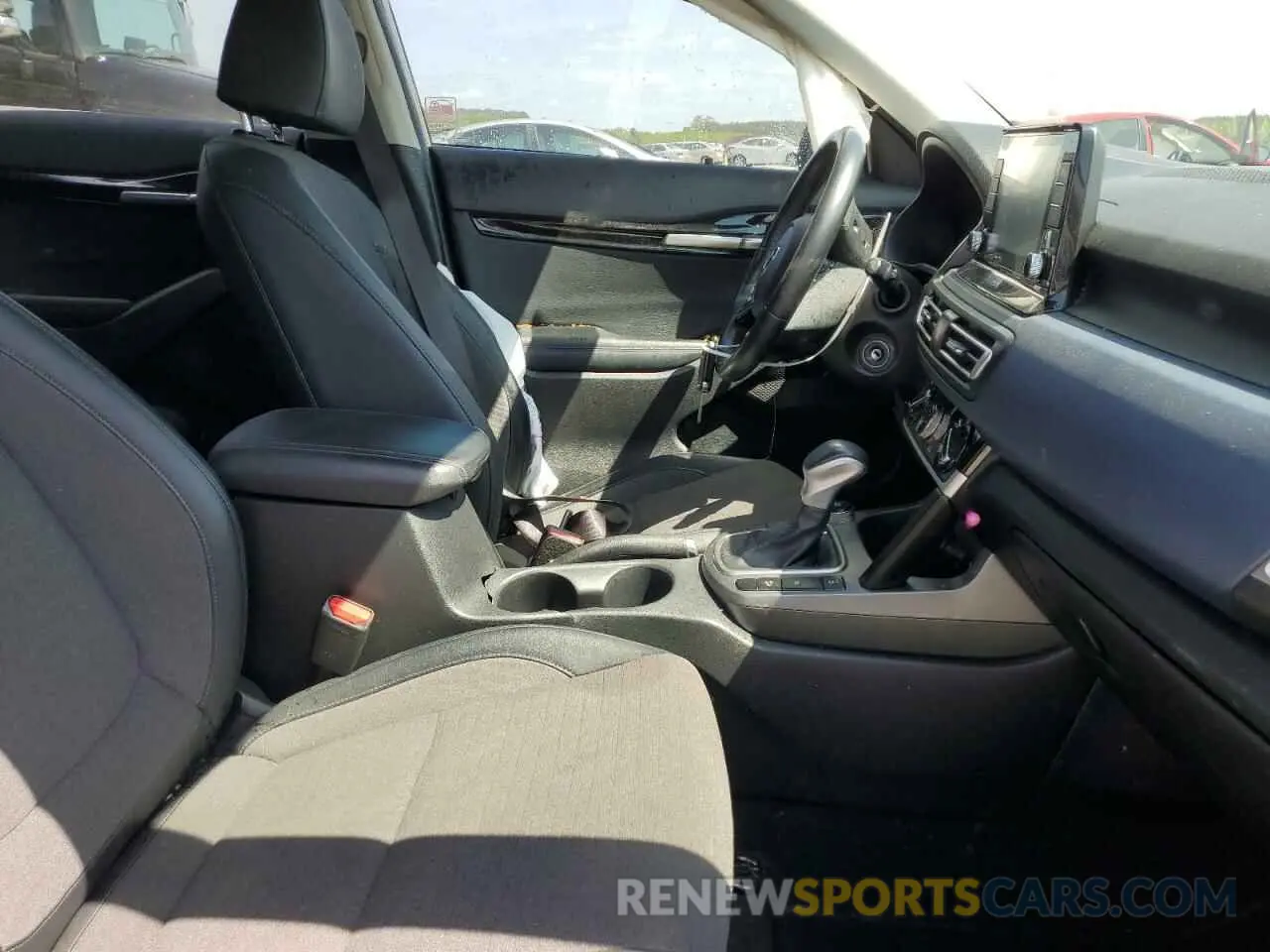 7 fotografías del automóvil dañado KNDEUCAA2M7206078 KIA SELTOS 2021