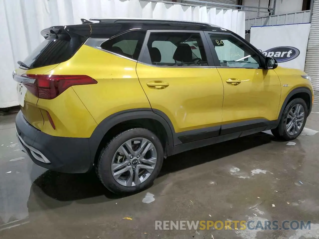 3 fotografías del automóvil dañado KNDEUCAA4M7223027 KIA SELTOS 2021
