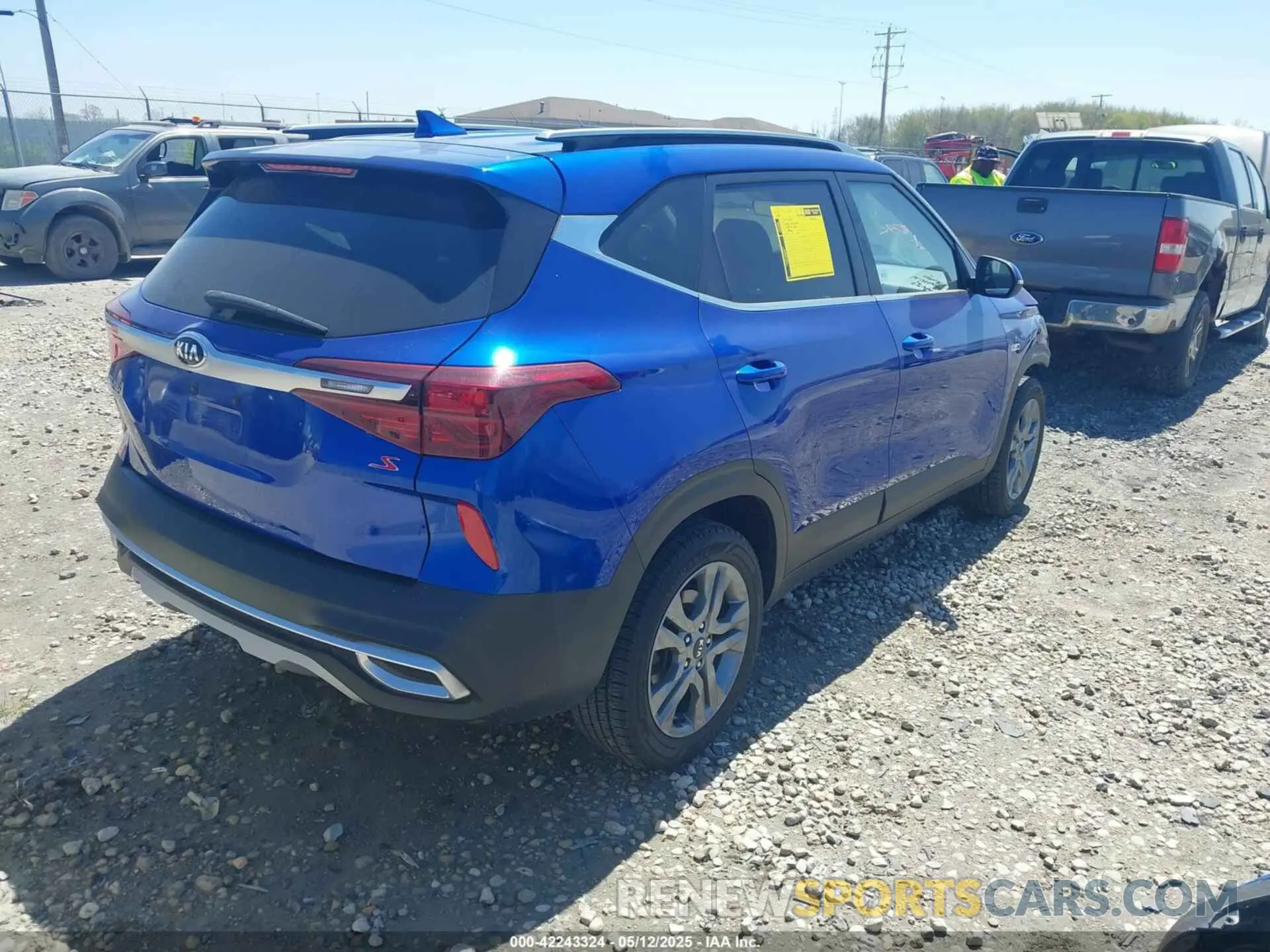 4 fotografías del automóvil dañado KNDEUCAA5M7099933 KIA SELTOS 2021