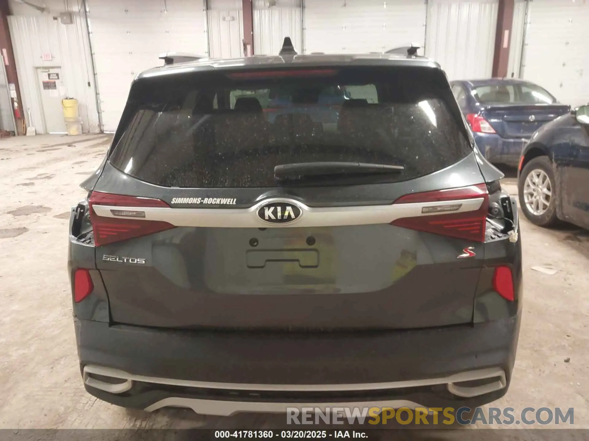 12 fotografías del automóvil dañado KNDEUCAA5M7100918 KIA SELTOS 2021