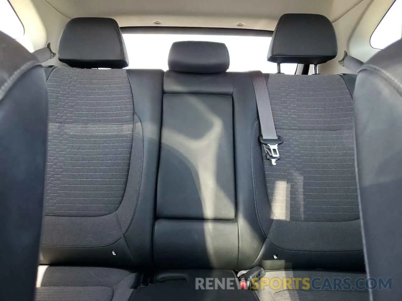 10 fotografías del automóvil dañado KNDEUCAA6M7100149 KIA SELTOS 2021