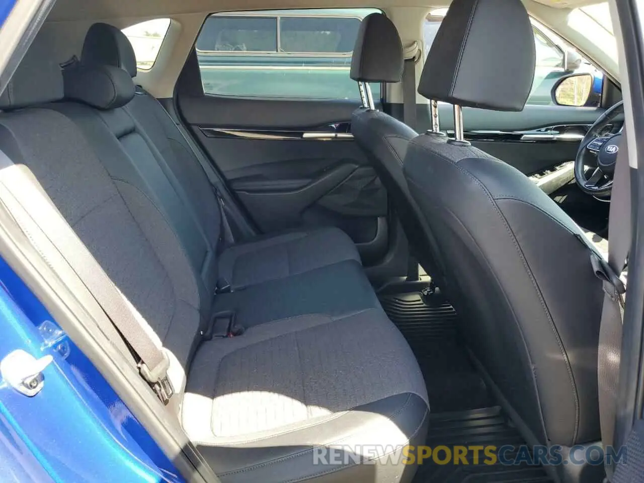 11 fotografías del automóvil dañado KNDEUCAA6M7100149 KIA SELTOS 2021