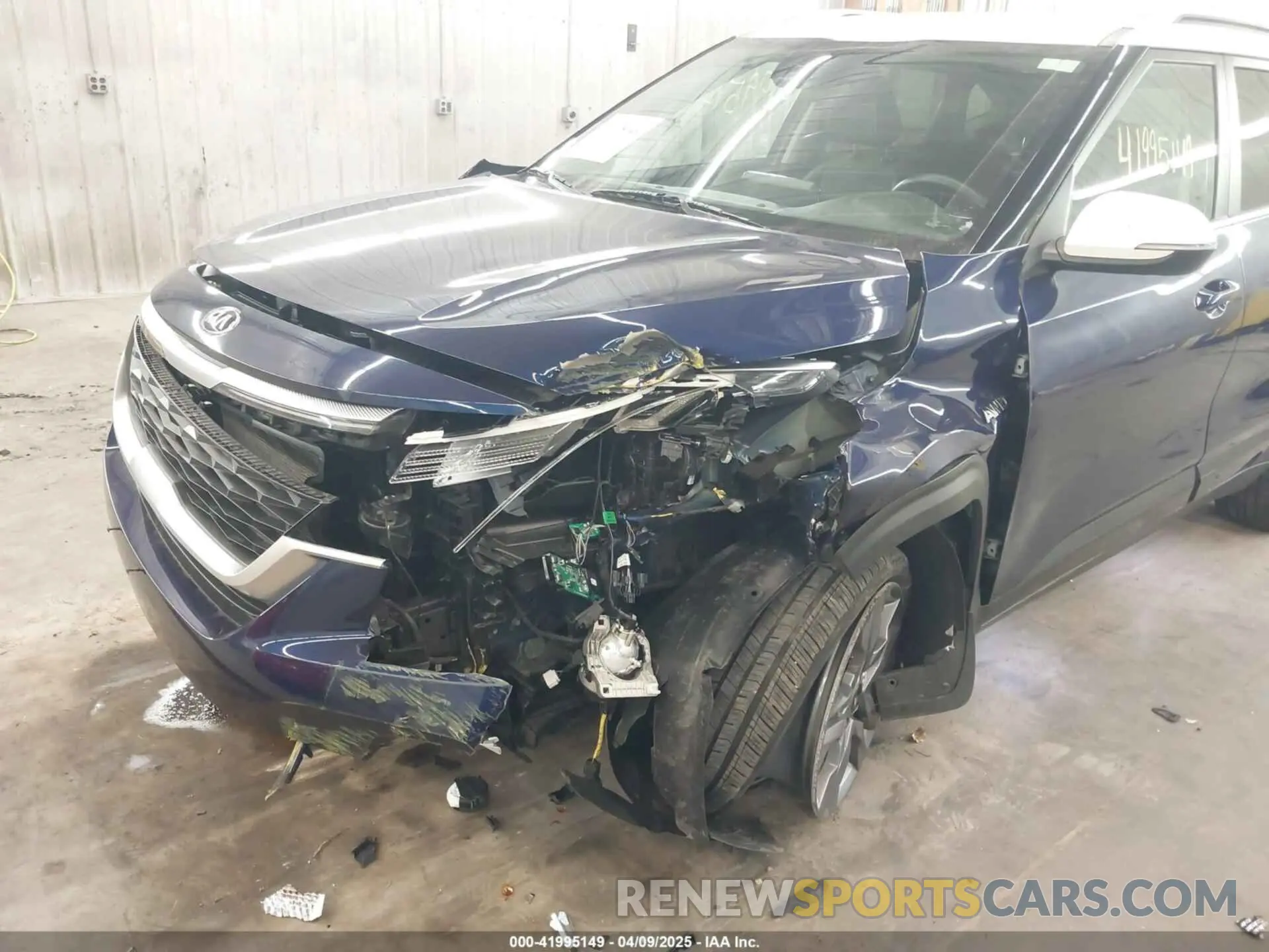 6 fotografías del automóvil dañado KNDEUCAA6M7117095 KIA SELTOS 2021