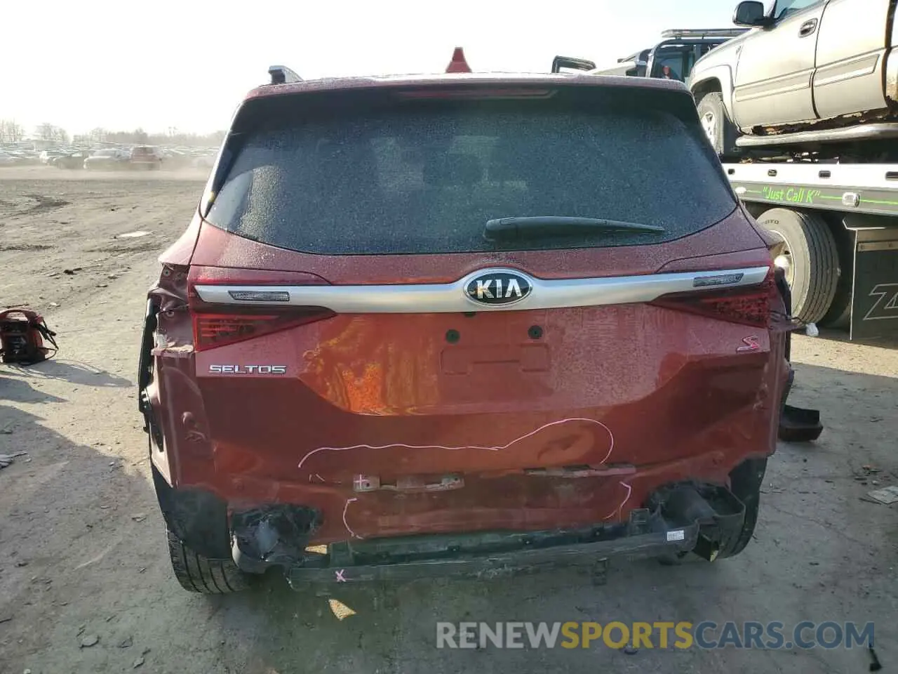 6 fotografías del automóvil dañado KNDEUCAA7M7039426 KIA SELTOS 2021