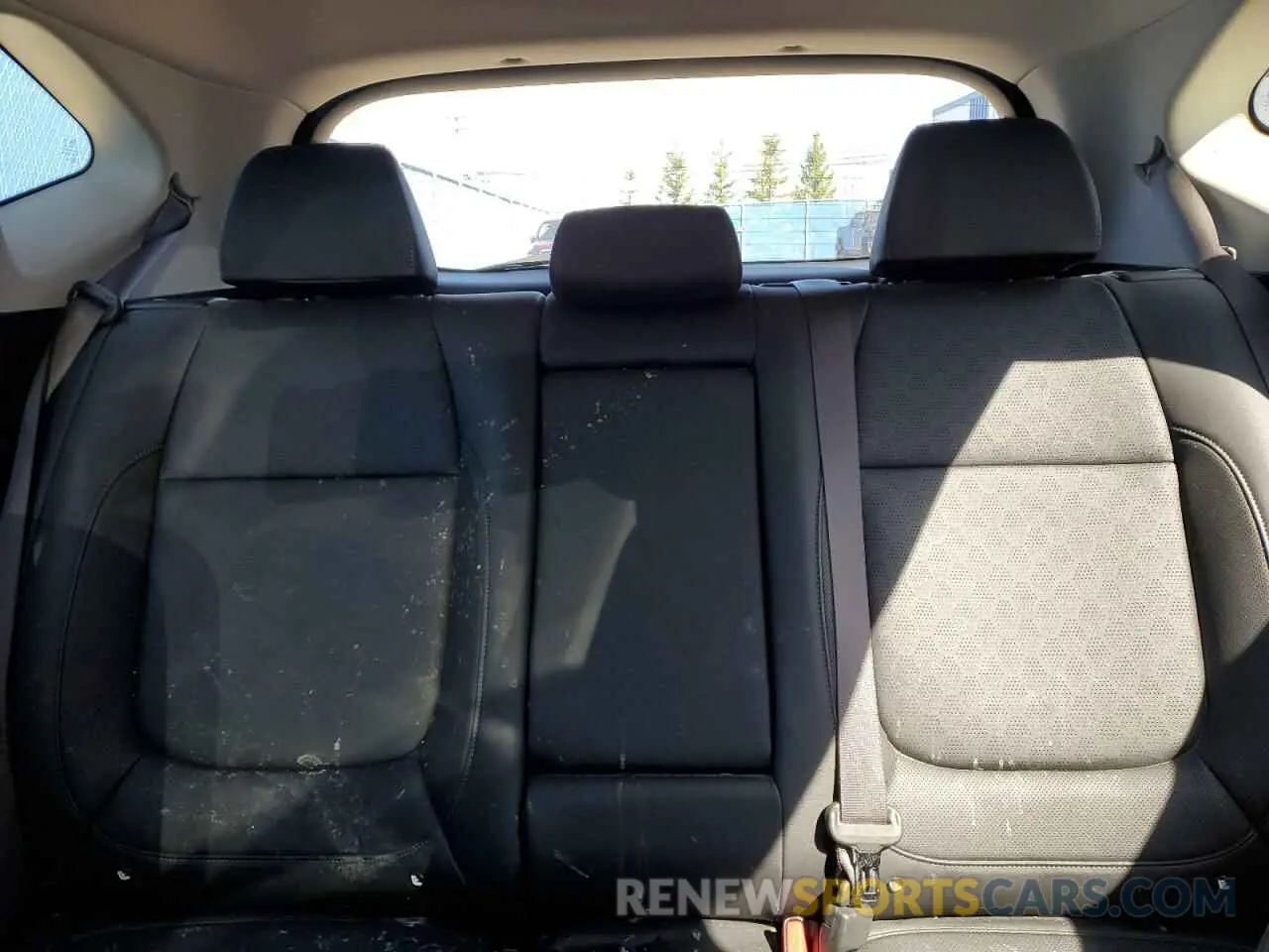 10 fotografías del automóvil dañado KNDEUCAA7M7159727 KIA SELTOS 2021