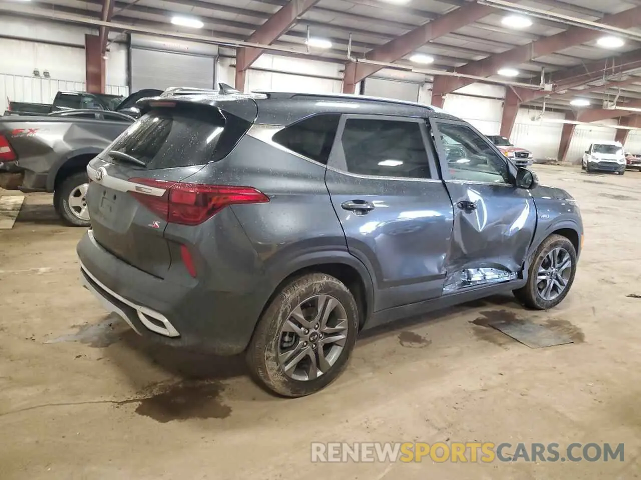 3 fotografías del automóvil dañado KNDEUCAA7M7200860 KIA SELTOS 2021
