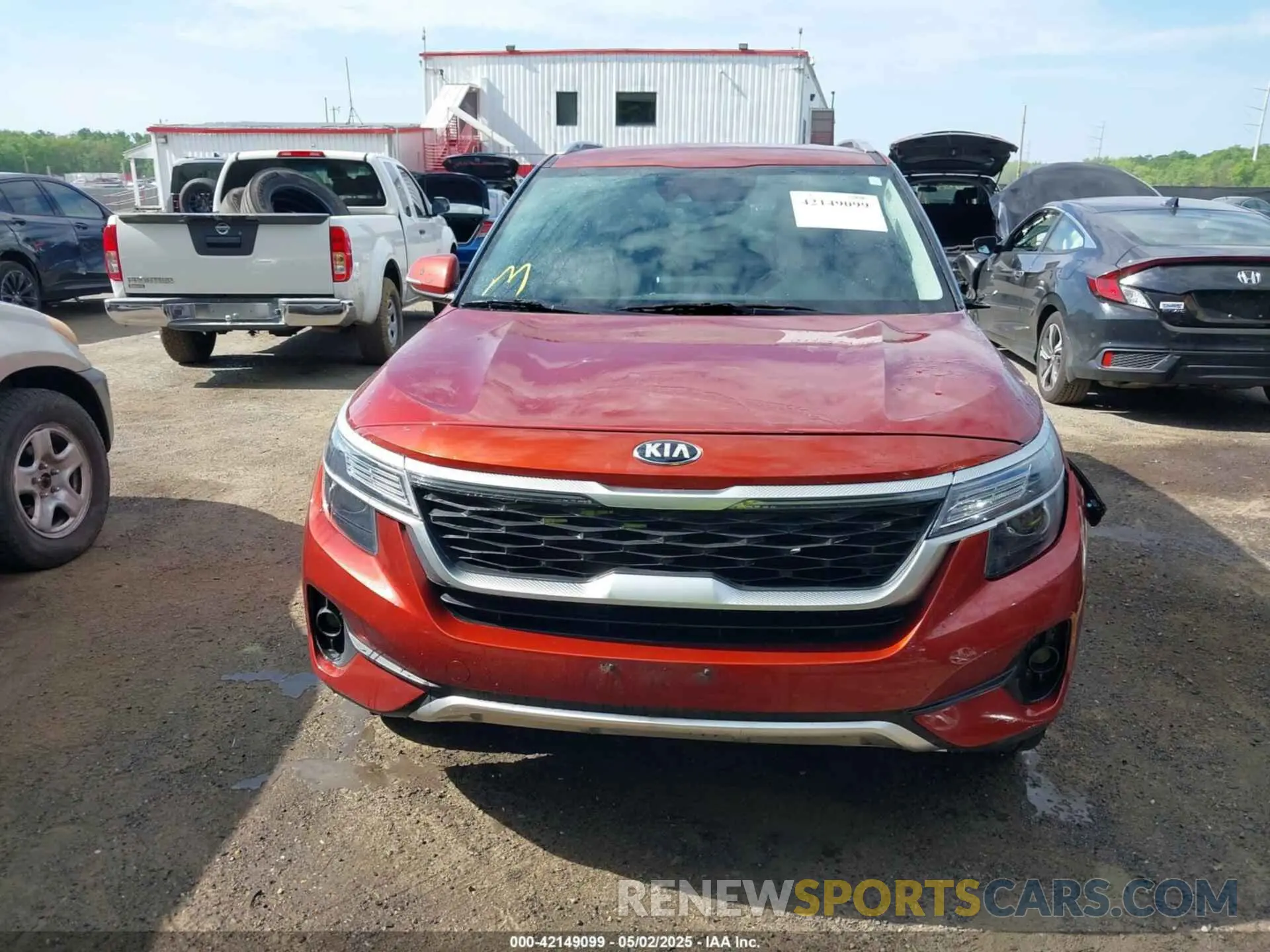 12 fotografías del automóvil dañado KNDEUCAA7M7205718 KIA SELTOS 2021