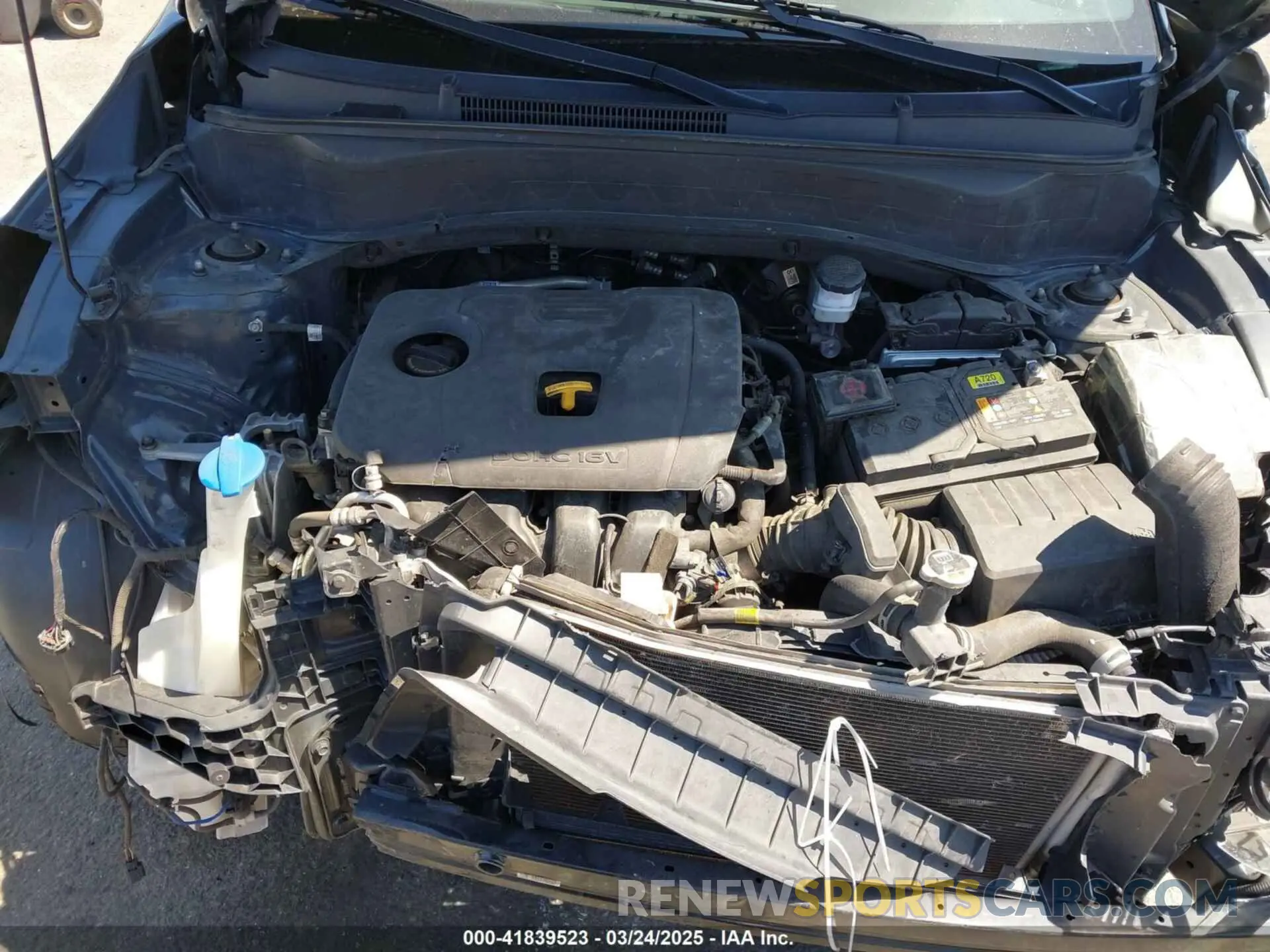 10 fotografías del automóvil dañado KNDEUCAA8M7173412 KIA SELTOS 2021