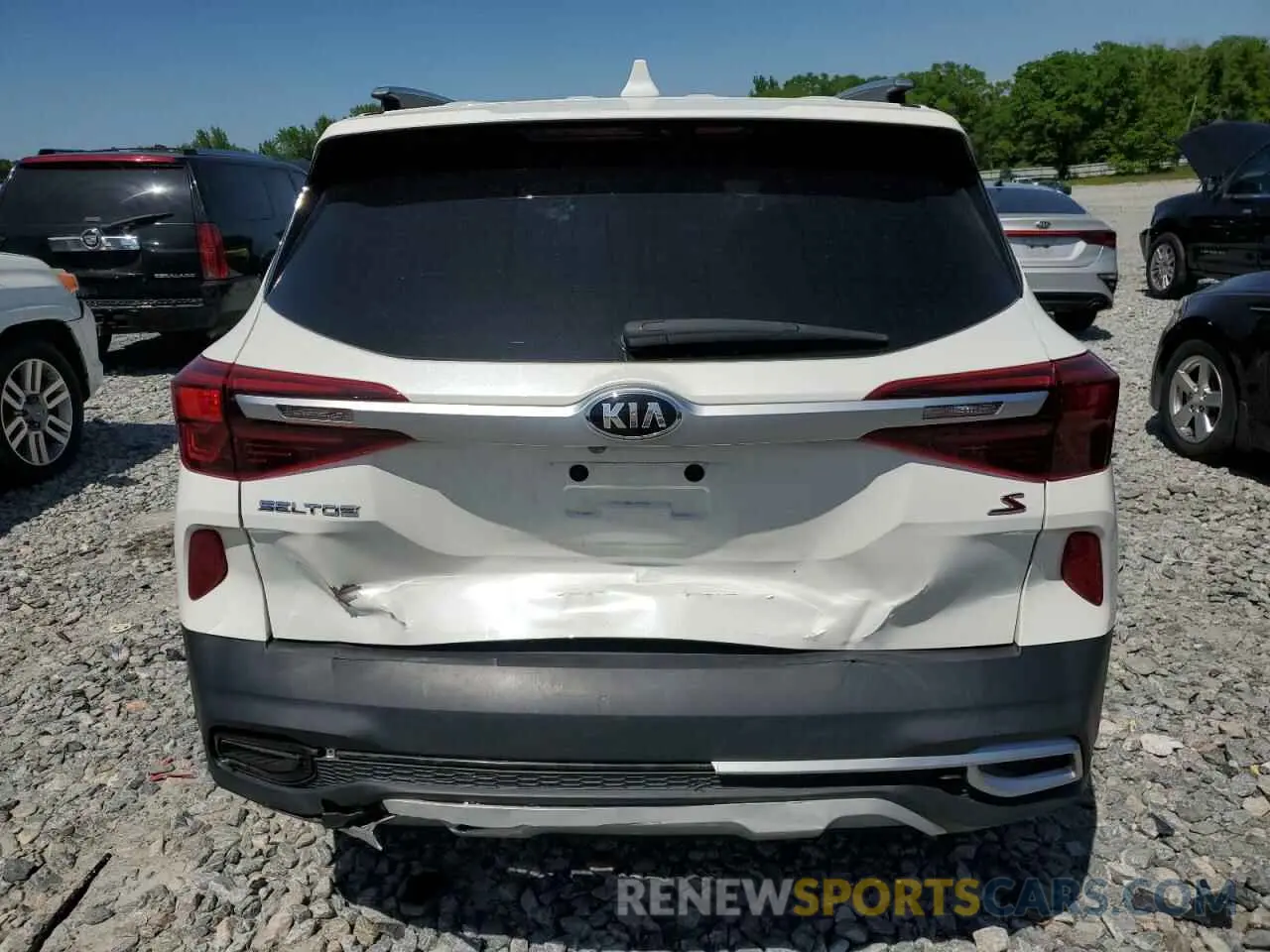 6 fotografías del automóvil dañado KNDEUCAA9M7209110 KIA SELTOS 2021