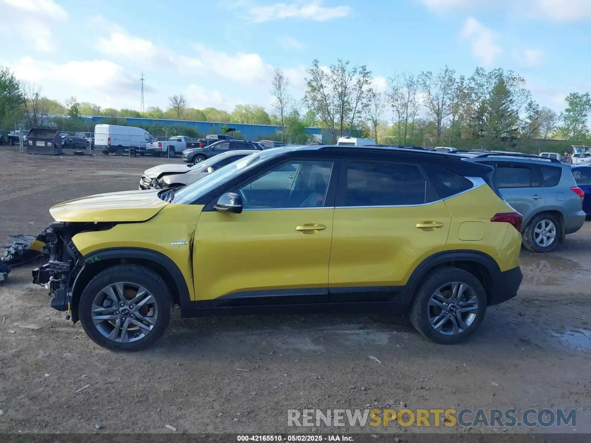 15 fotografías del automóvil dañado KNDEUCAAXM7169894 KIA SELTOS 2021