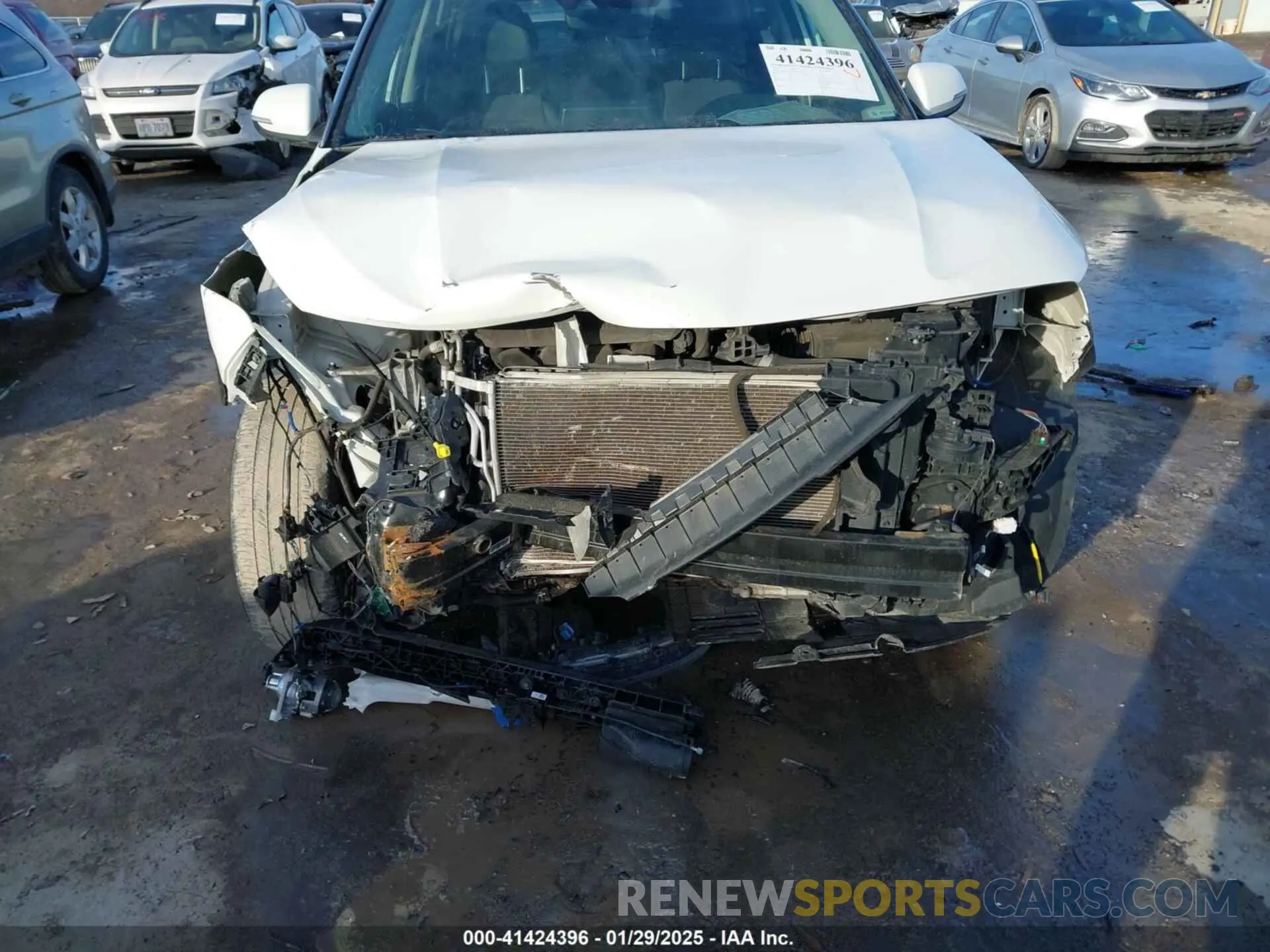 6 fotografías del automóvil dañado KNDEUCAAXM7225123 KIA SELTOS 2021