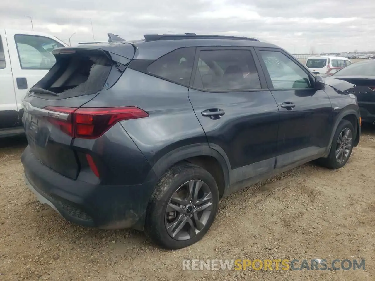 3 fotografías del automóvil dañado KNDEPCAA4N7271118 KIA SELTOS 2022