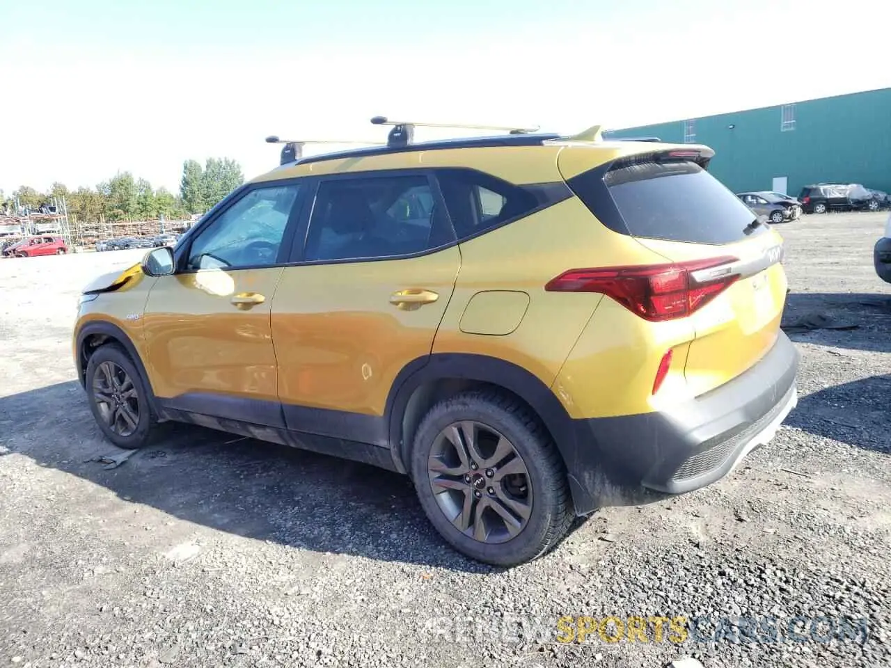 2 fotografías del automóvil dañado KNDEPCAA7N7263174 KIA SELTOS 2022