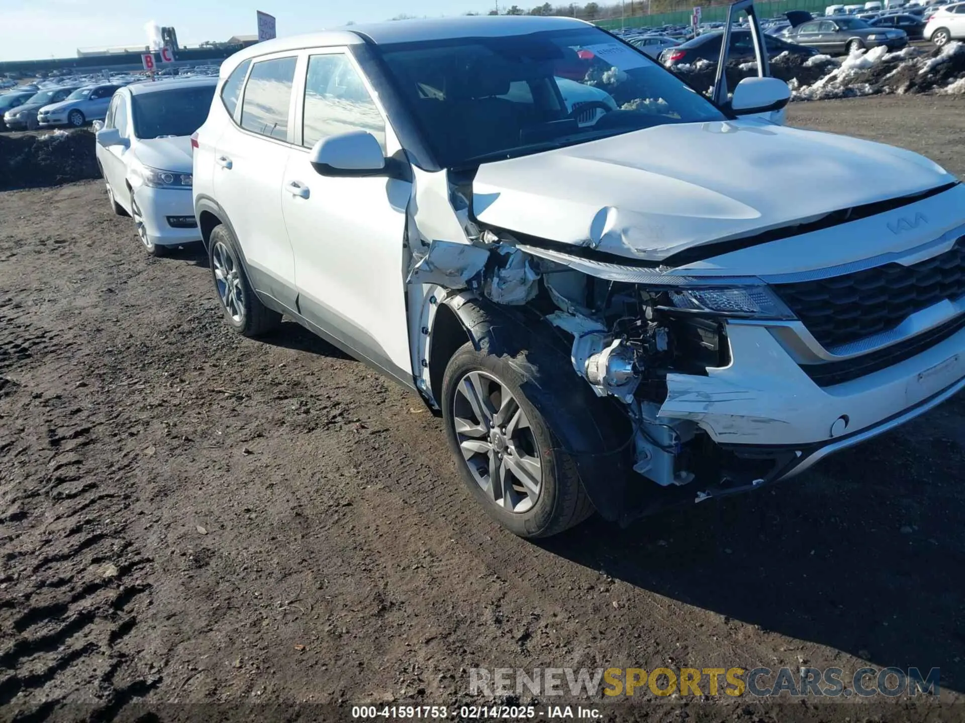 6 fotografías del automóvil dañado KNDEPCAA8N7316478 KIA SELTOS 2022