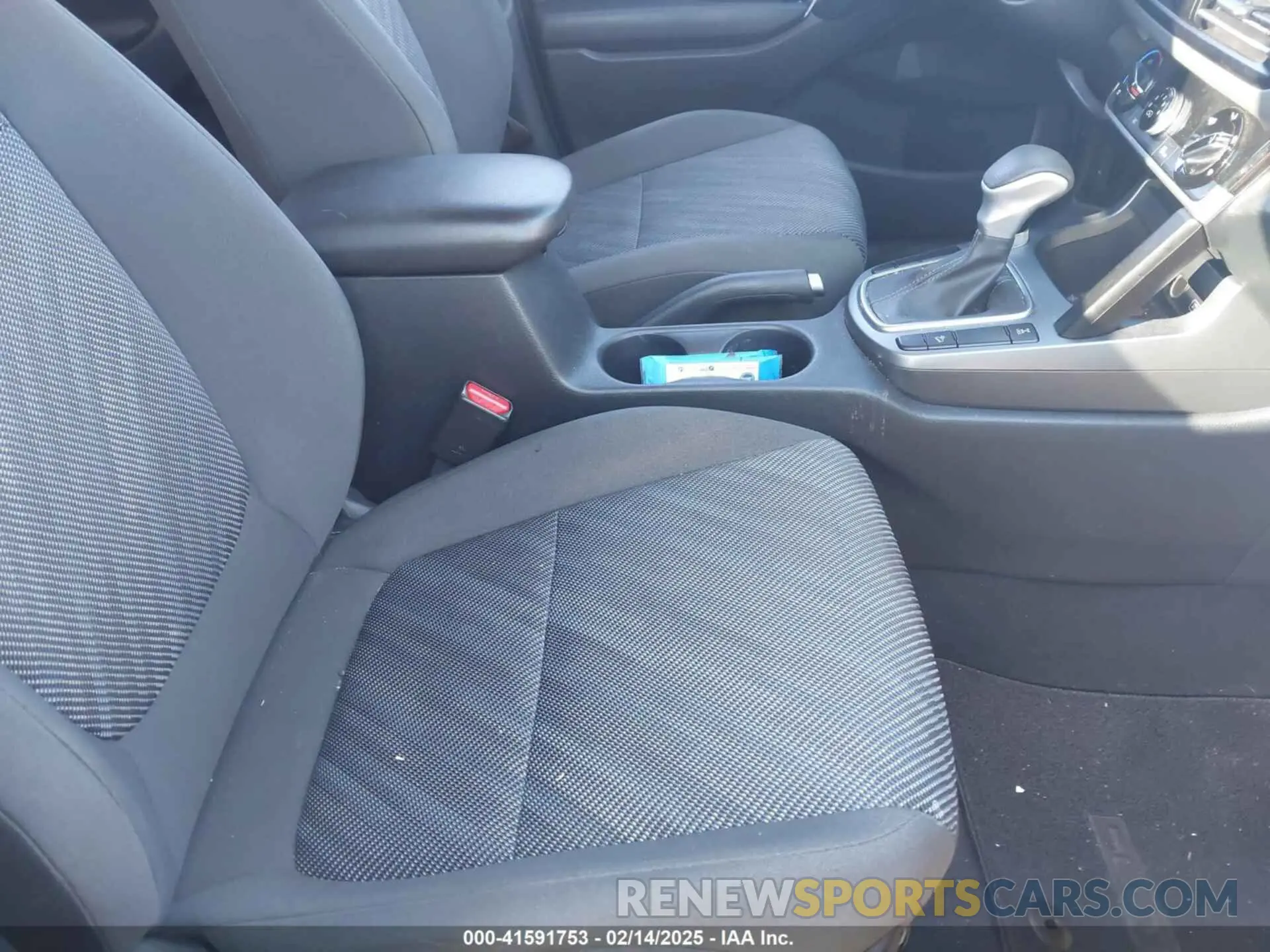 8 fotografías del automóvil dañado KNDEPCAA8N7316478 KIA SELTOS 2022