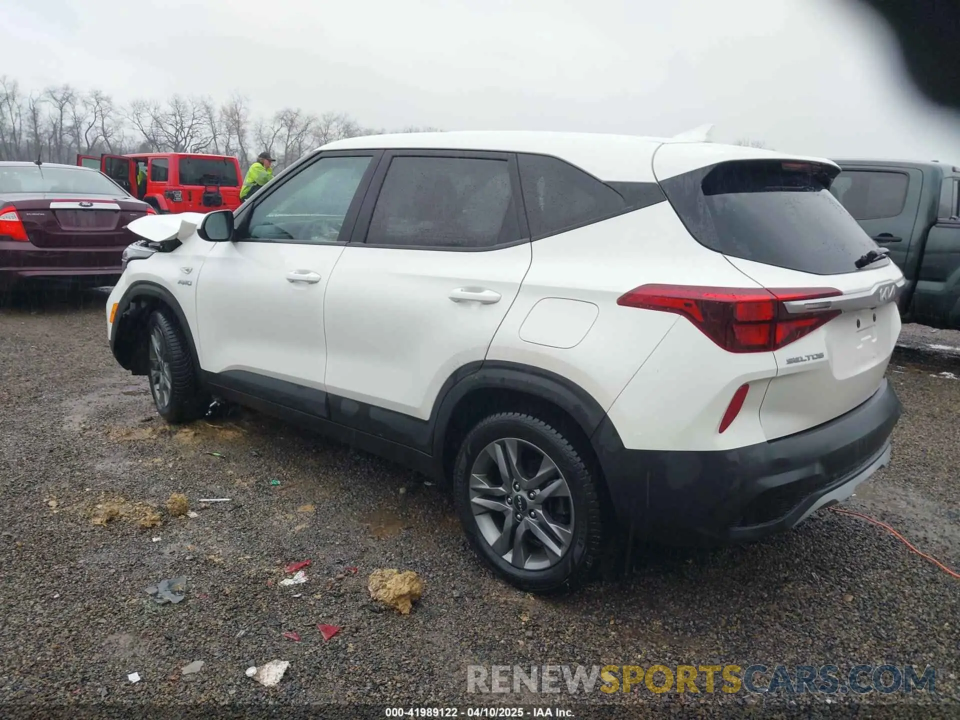 3 fotografías del automóvil dañado KNDEPCAA9N7322774 KIA SELTOS 2022
