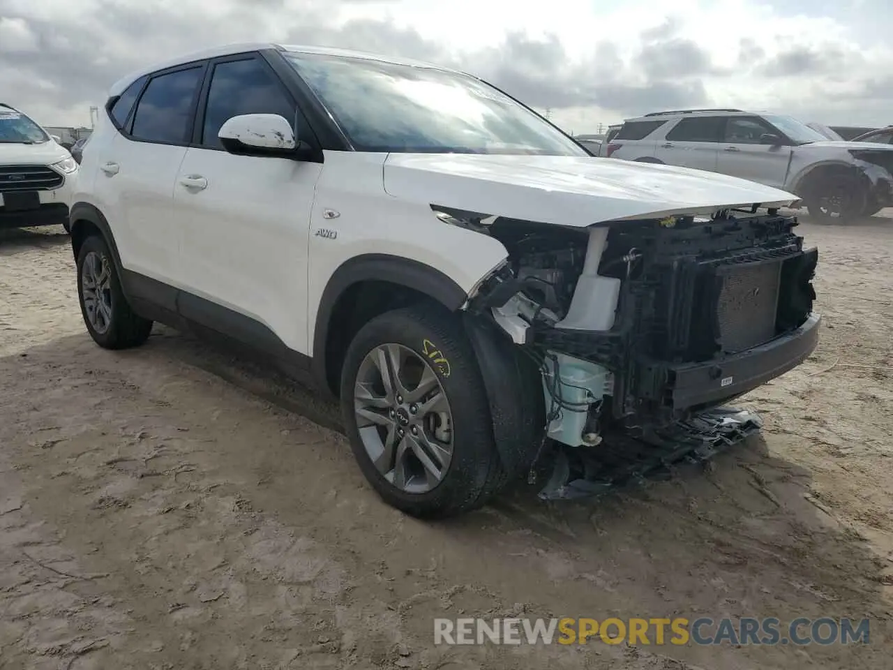 4 fotografías del automóvil dañado KNDEPCAA9N7334911 KIA SELTOS 2022