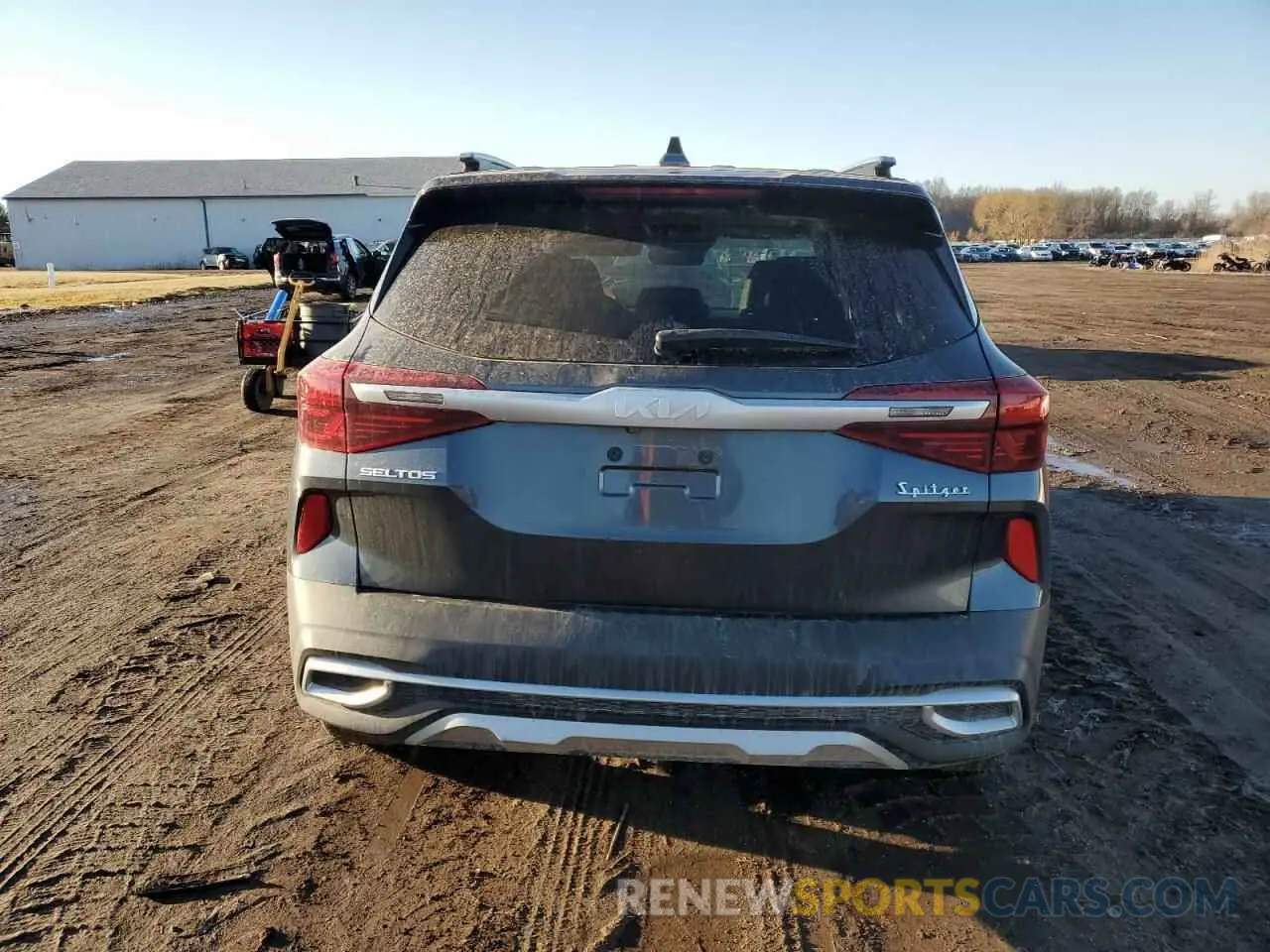 6 fotografías del automóvil dañado KNDERCAA2N7236653 KIA SELTOS 2022