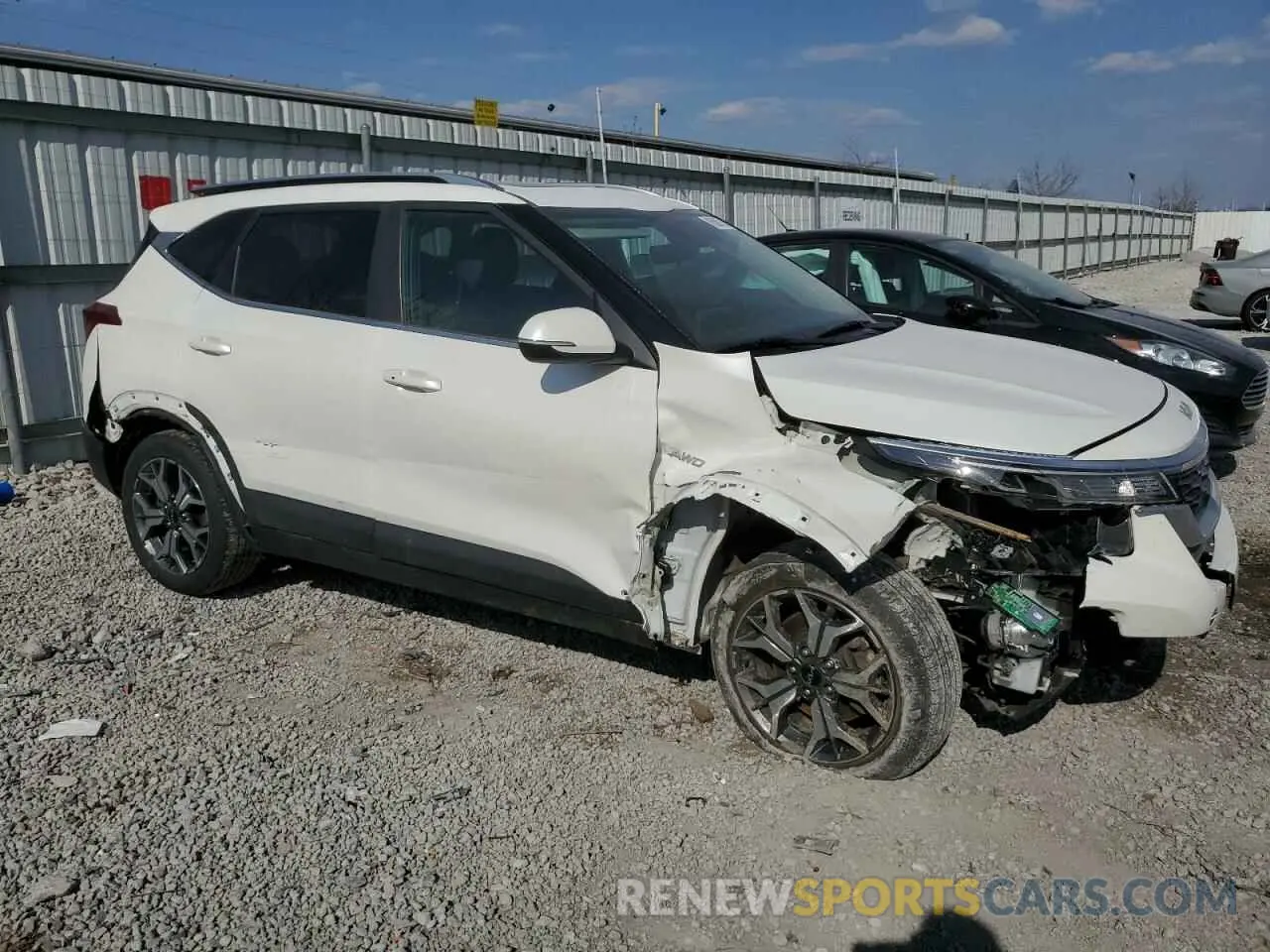 4 fotografías del automóvil dañado KNDERCAA2N7276666 KIA SELTOS 2022
