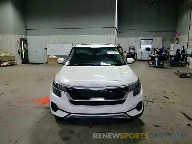 11 fotografías del automóvil dañado KNDERCAA5N7245525 KIA SELTOS 2022