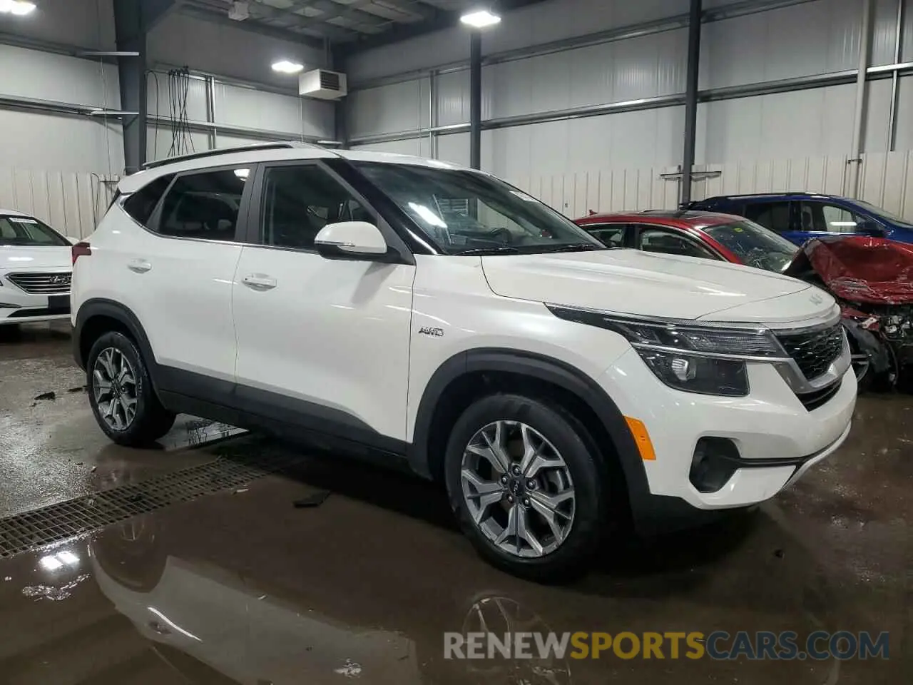4 fotografías del automóvil dañado KNDERCAA5N7245525 KIA SELTOS 2022