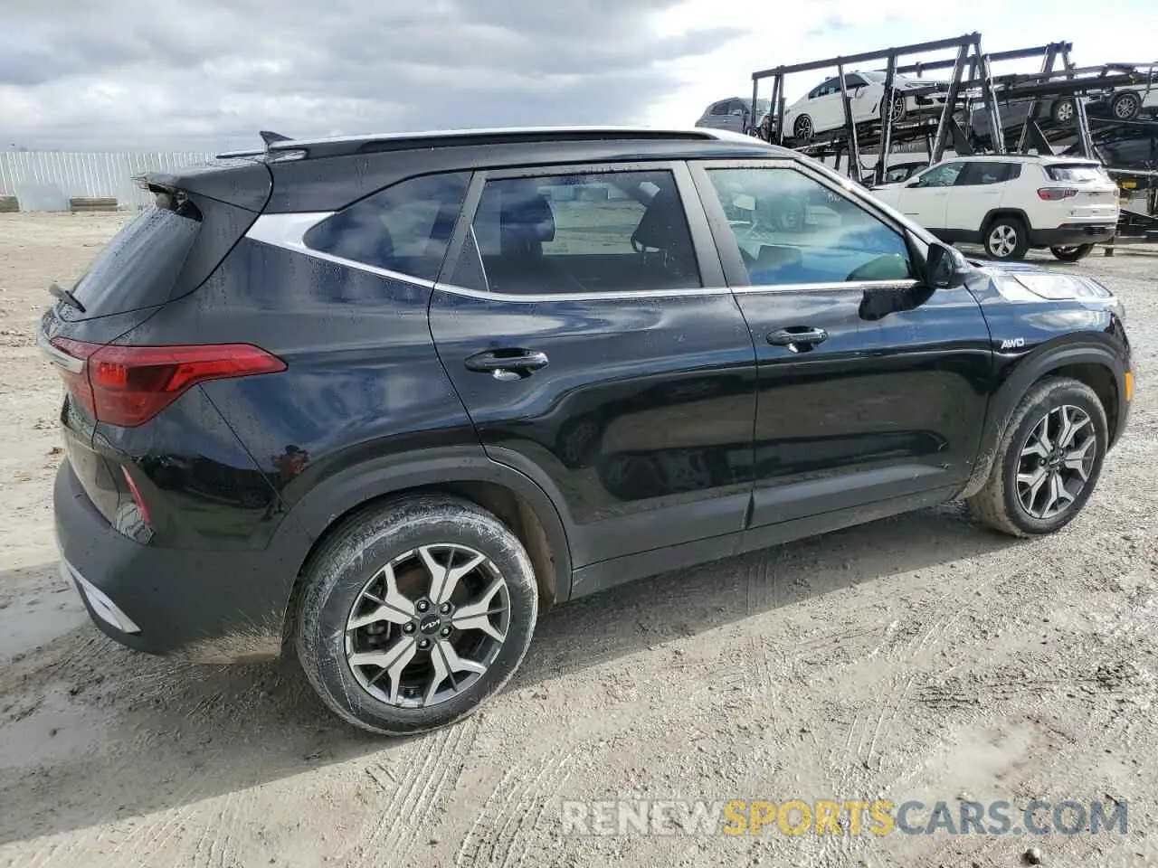 3 fotografías del automóvil dañado KNDERCAA5N7270733 KIA SELTOS 2022