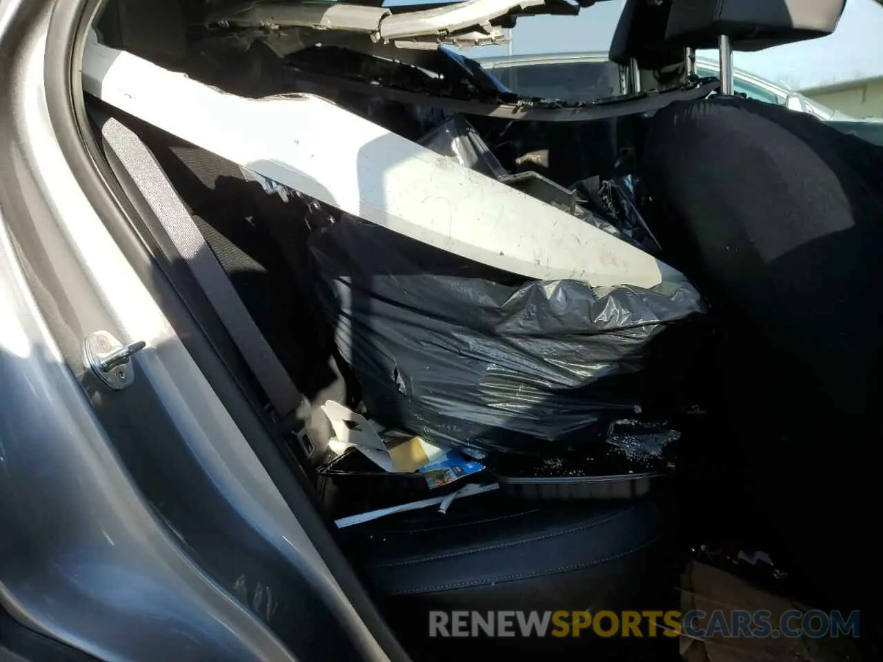 11 fotografías del automóvil dañado KNDERCAA6N7241368 KIA SELTOS 2022