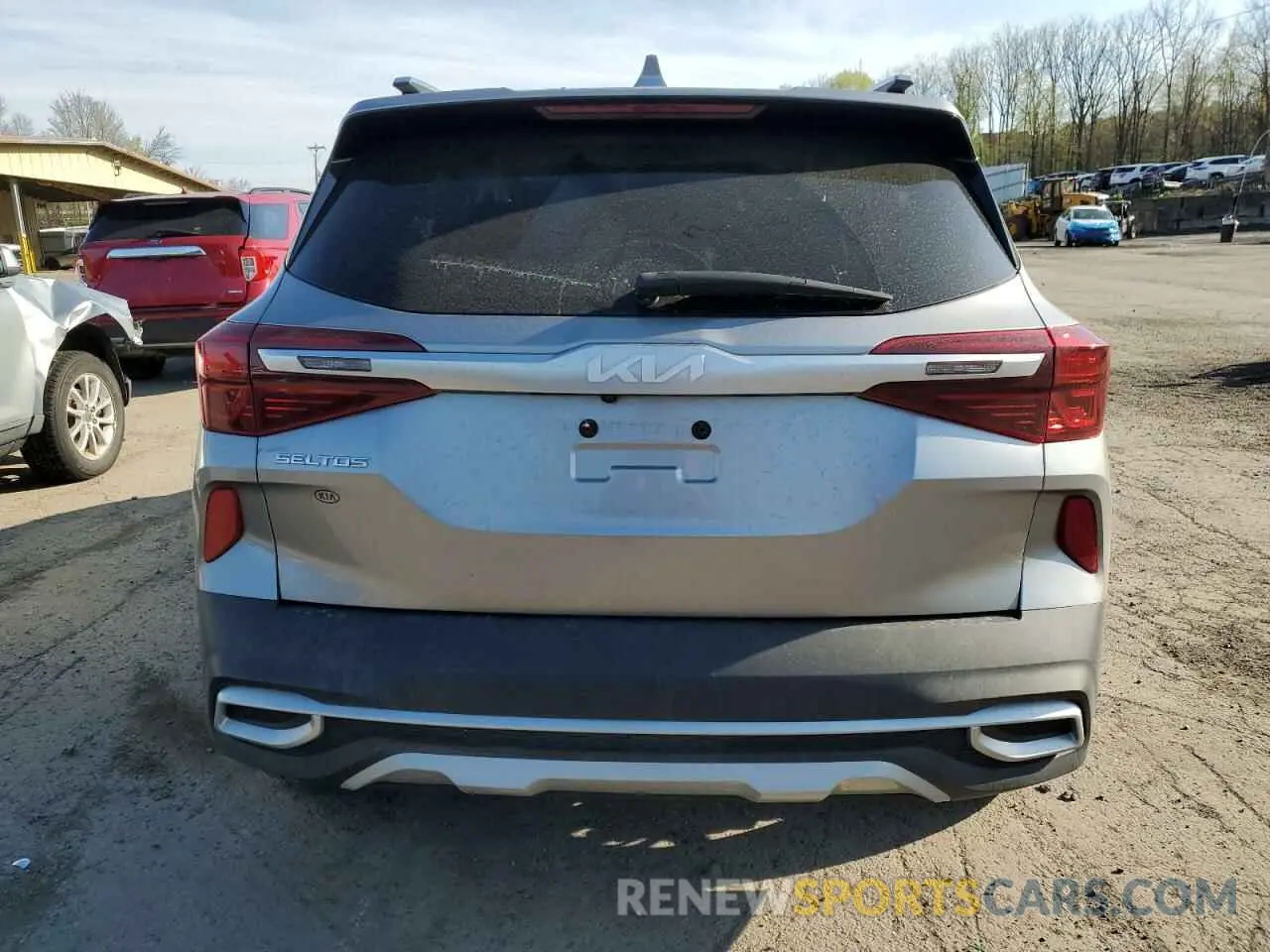 6 fotografías del automóvil dañado KNDERCAA6N7241368 KIA SELTOS 2022