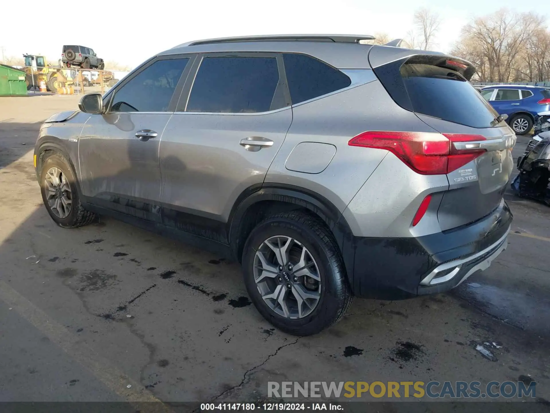 3 fotografías del automóvil dañado KNDERCAA6N7273348 KIA SELTOS 2022