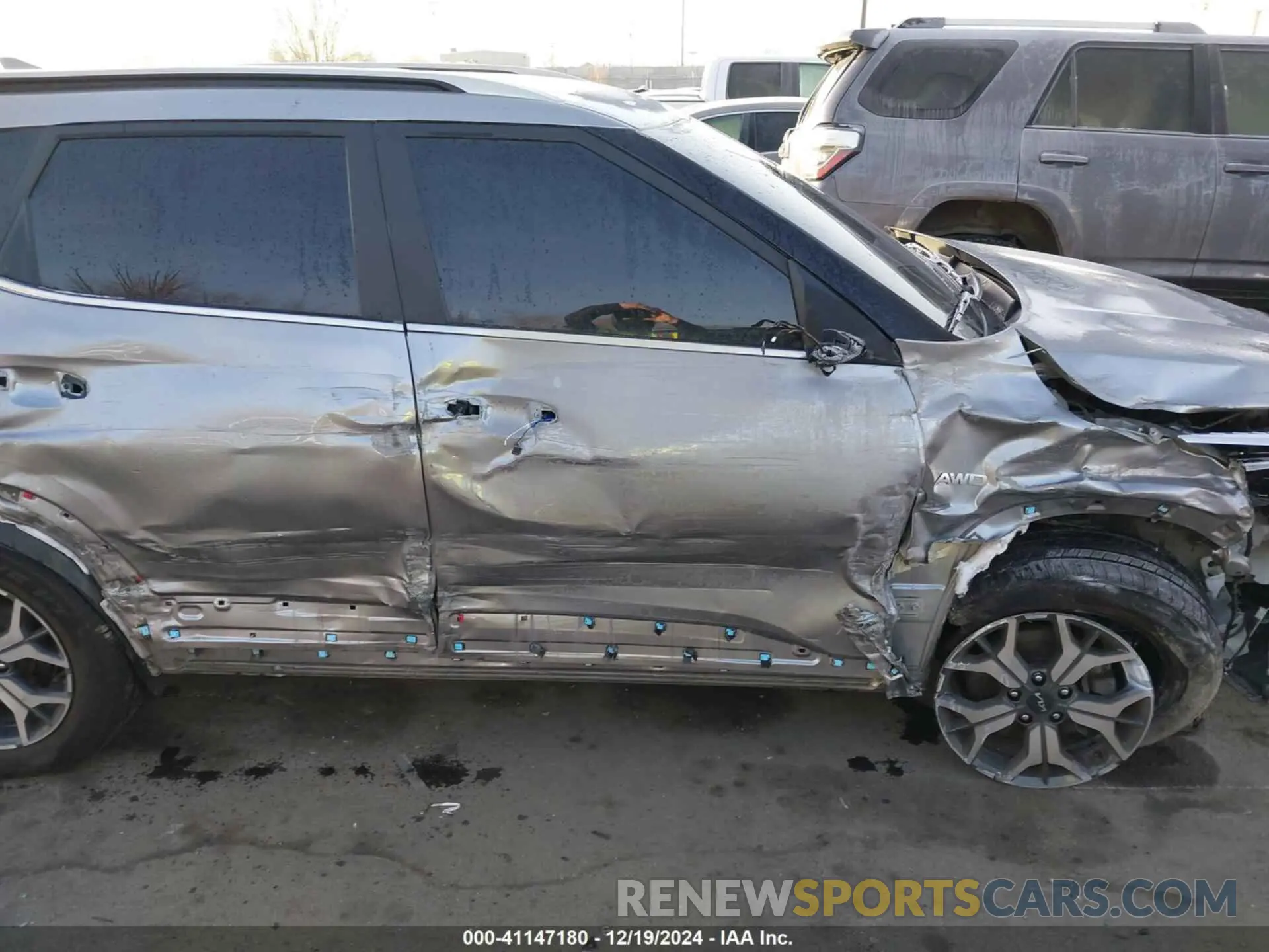 6 fotografías del automóvil dañado KNDERCAA6N7273348 KIA SELTOS 2022