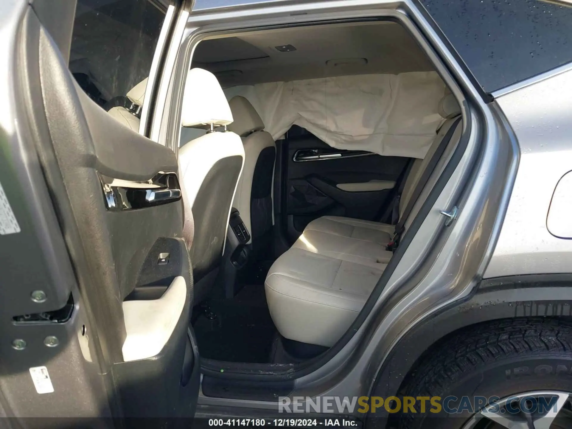 8 fotografías del automóvil dañado KNDERCAA6N7273348 KIA SELTOS 2022