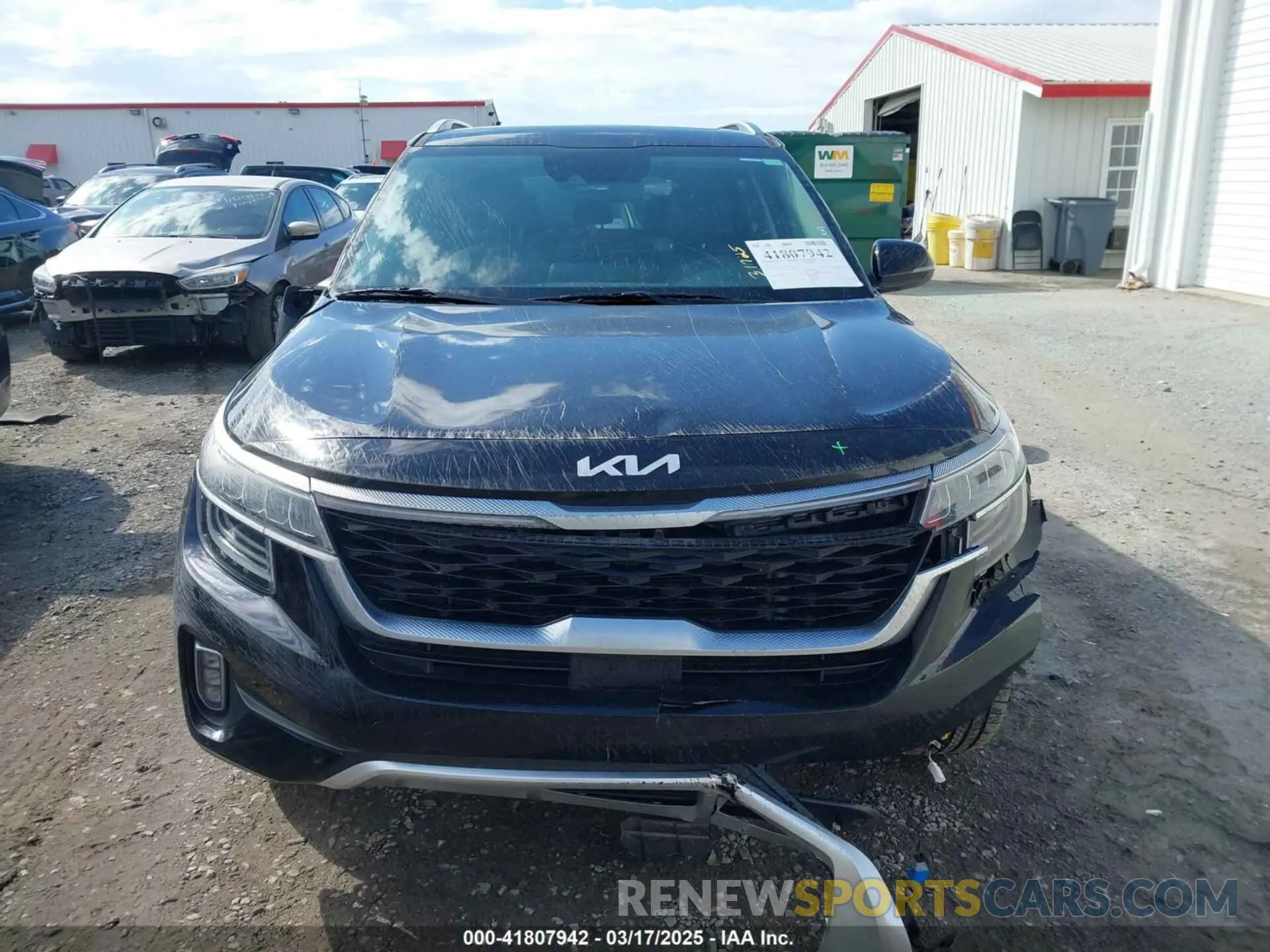 12 fotografías del automóvil dañado KNDETCA23N7301181 KIA SELTOS 2022