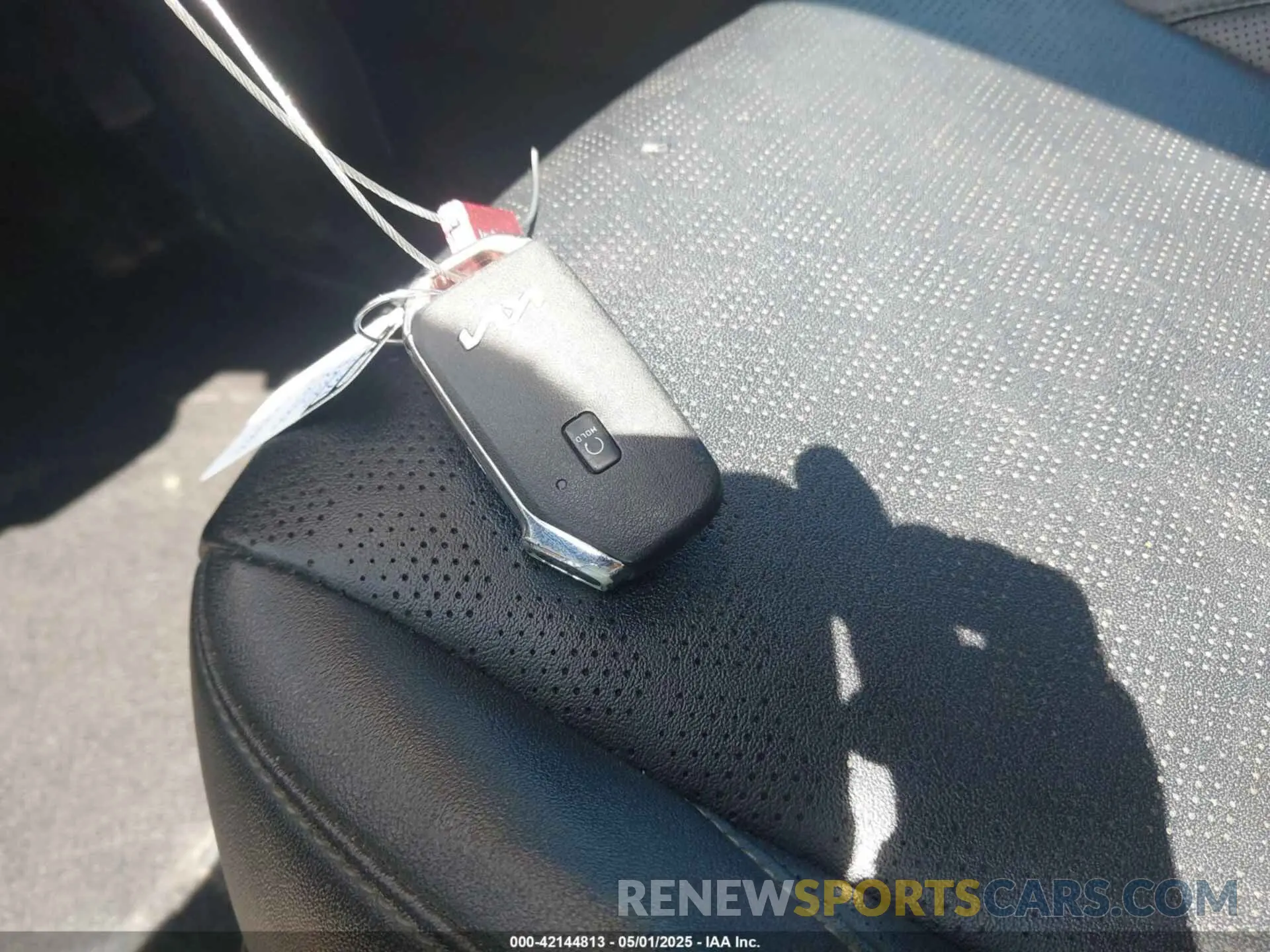 11 fotografías del automóvil dañado KNDETCA24N7277683 KIA SELTOS 2022