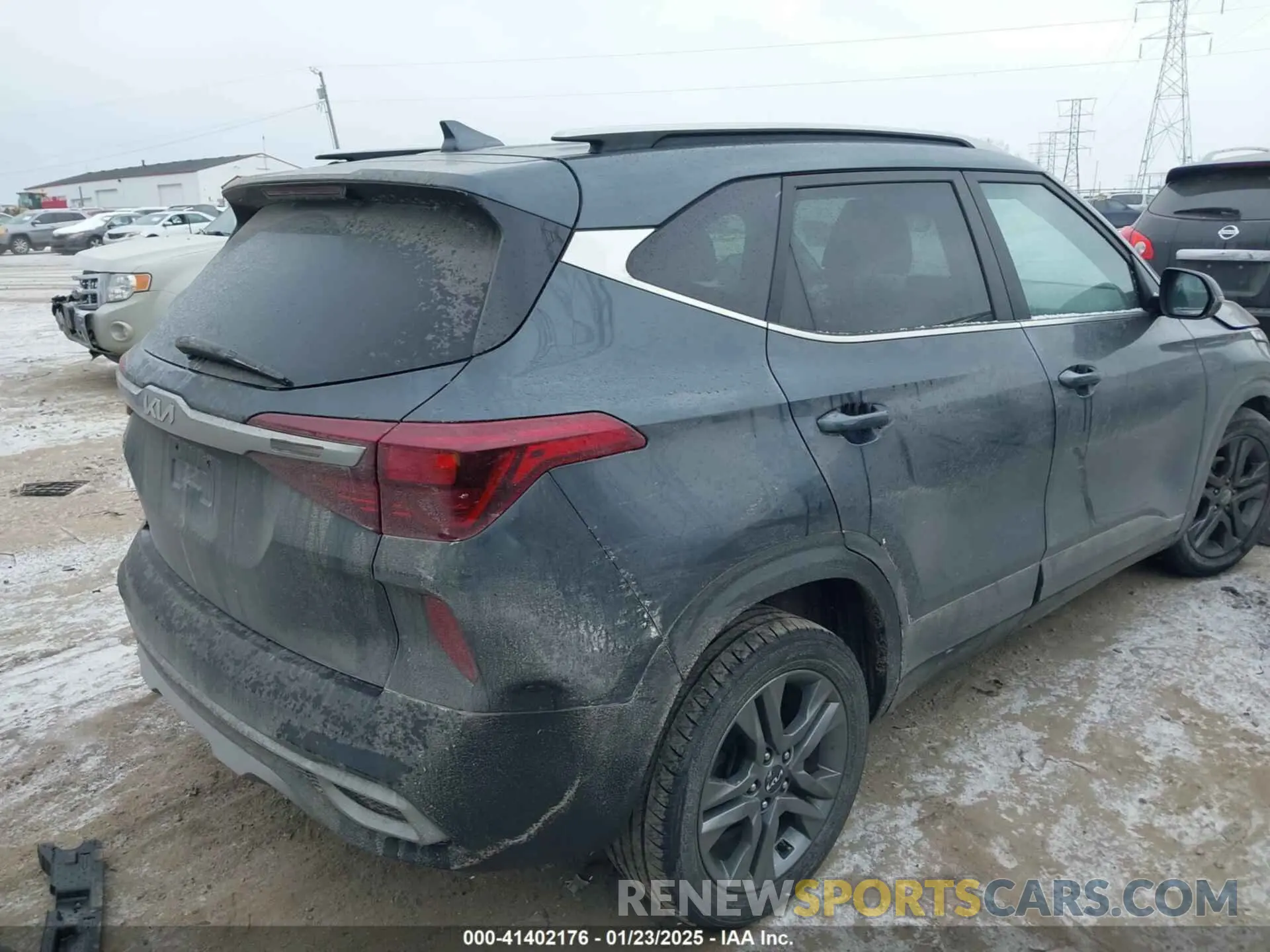 4 fotografías del automóvil dañado KNDEU2AA6N7306535 KIA SELTOS 2022