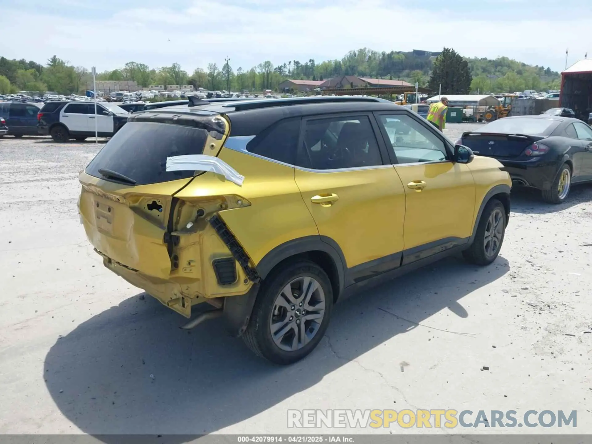 4 fotografías del automóvil dañado KNDEU2AA9N7246153 KIA SELTOS 2022