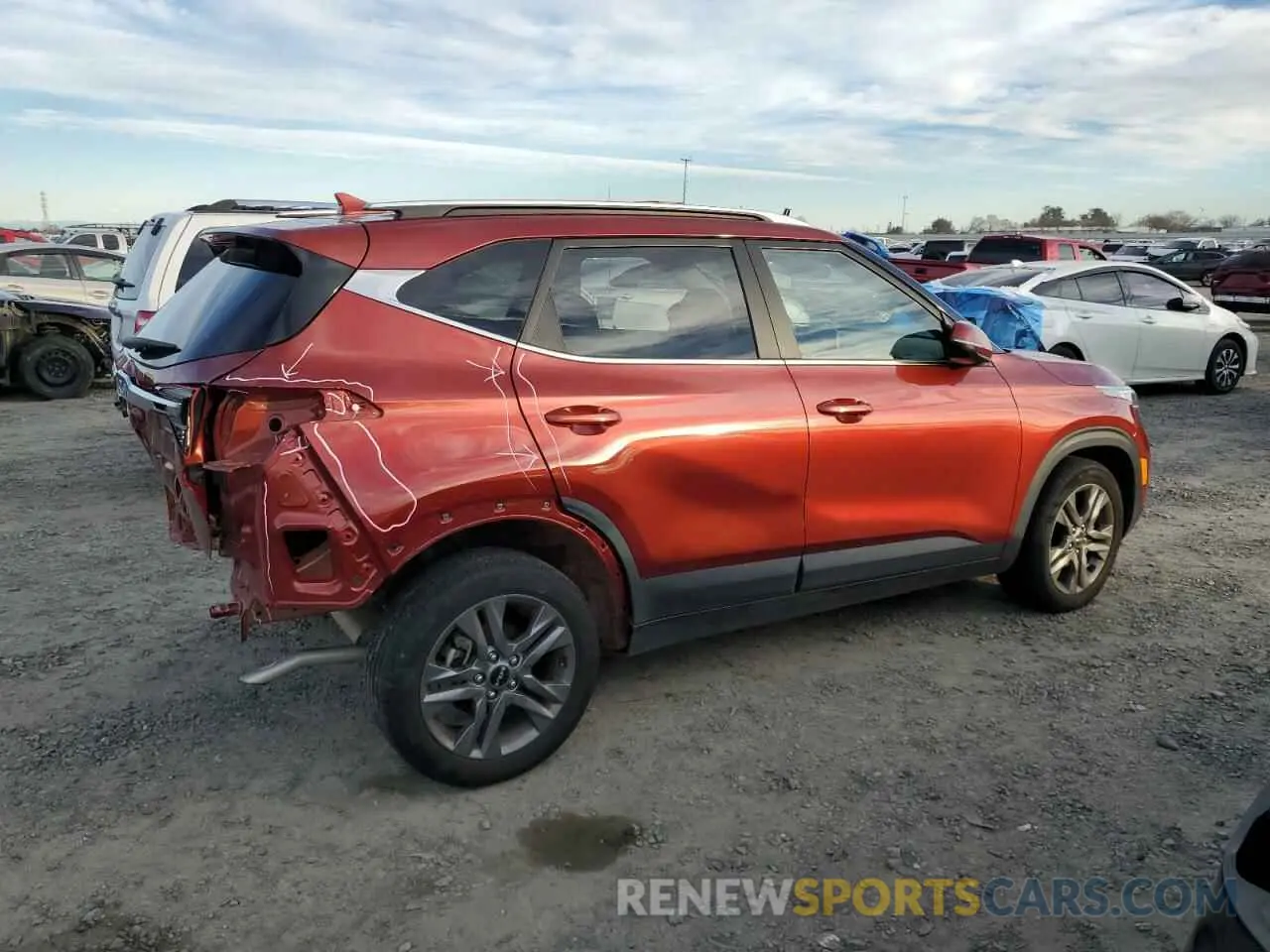 3 fotografías del automóvil dañado KNDEU2AA9N7284269 KIA SELTOS 2022