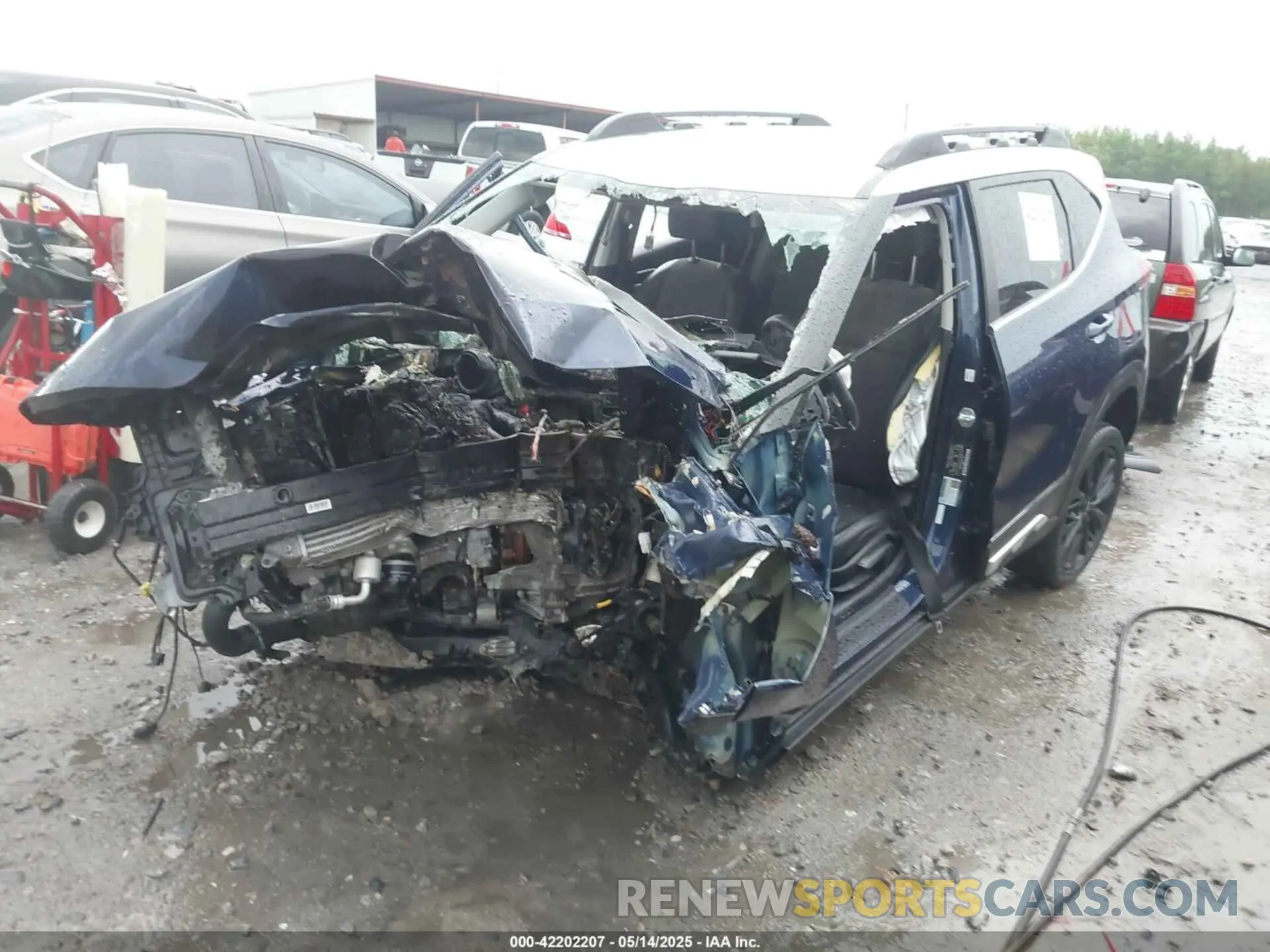 2 fotografías del automóvil dañado KNDEUCA24N7241036 KIA SELTOS 2022