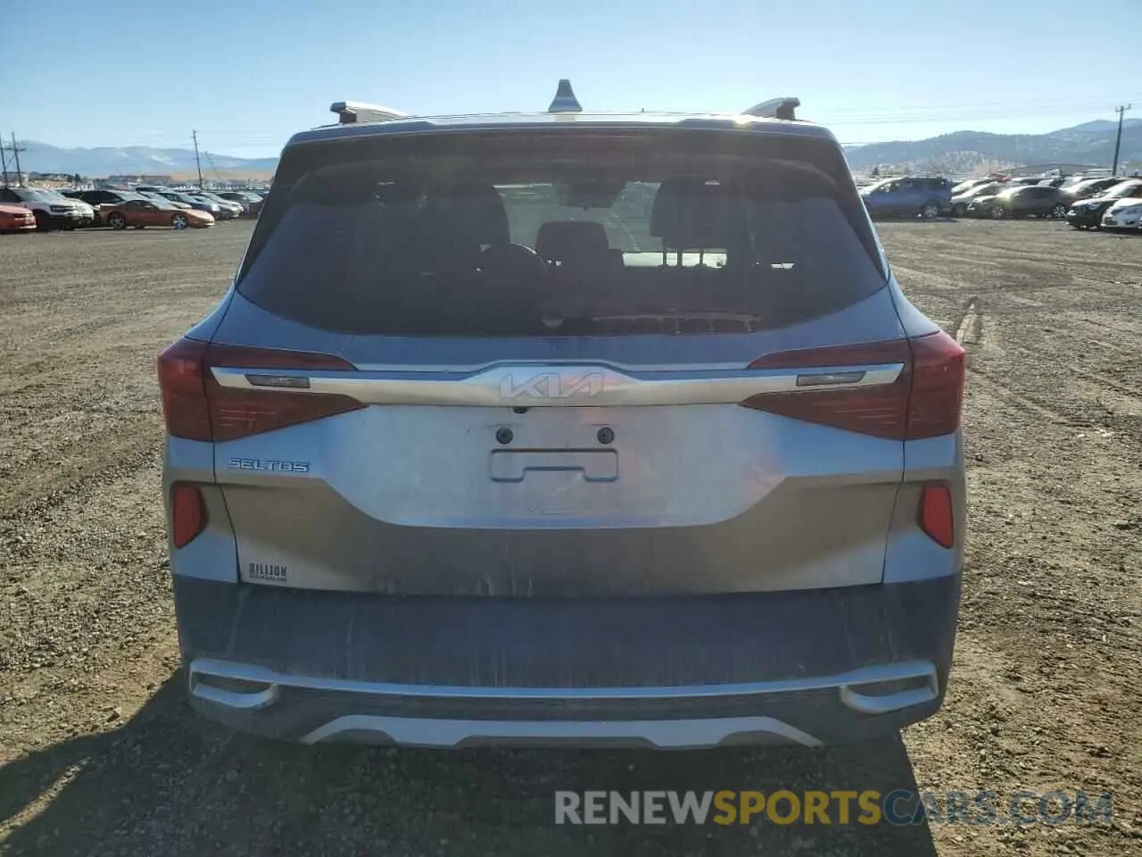 6 fotografías del automóvil dañado KNDEUCAA4N7262895 KIA SELTOS 2022