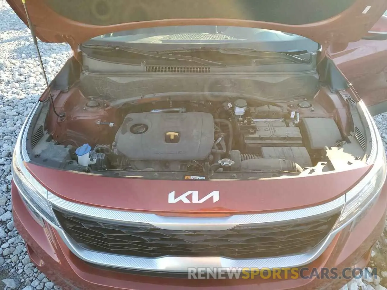 12 fotografías del automóvil dañado KNDEUCAA4N7318494 KIA SELTOS 2022