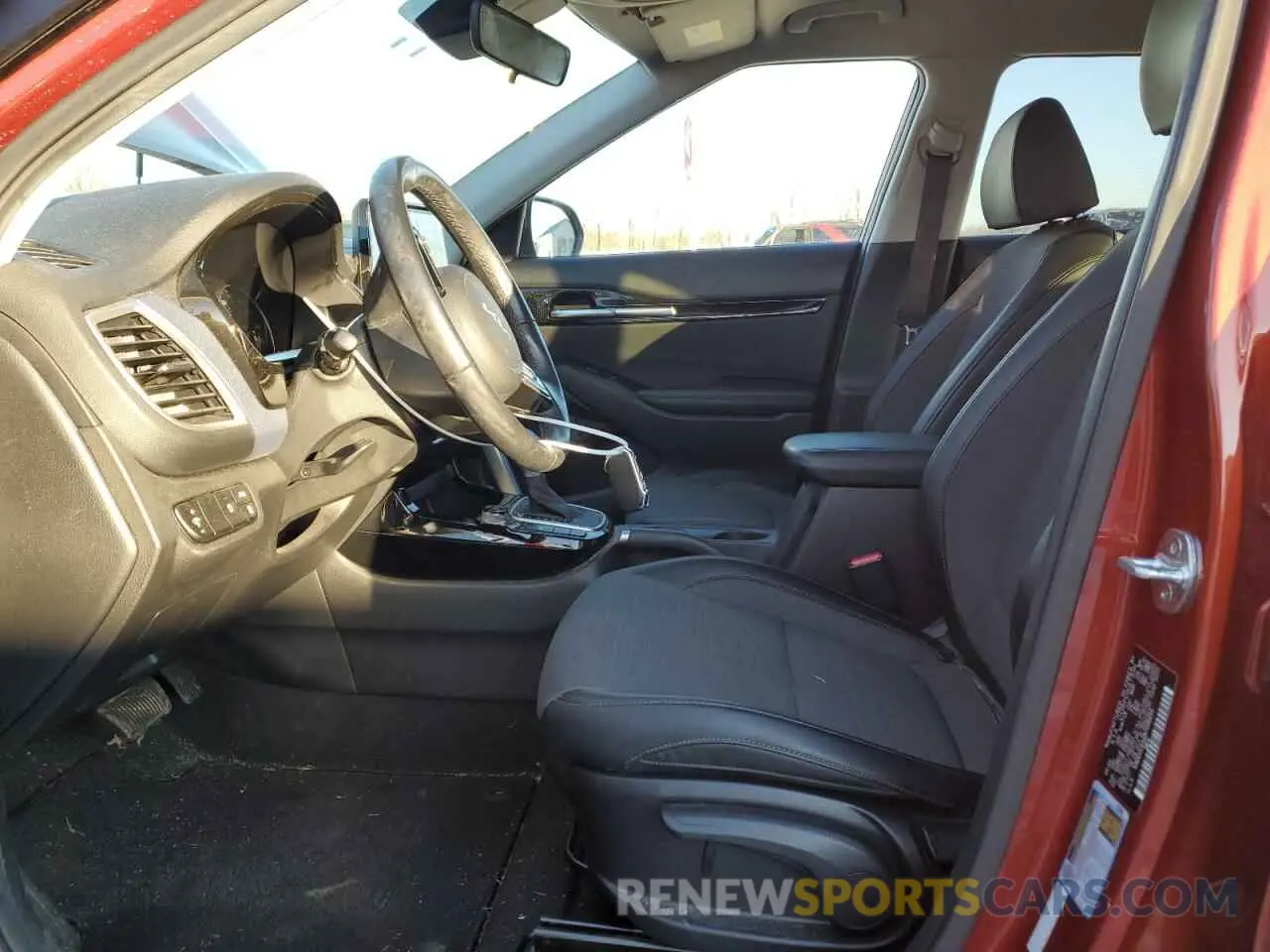 7 fotografías del automóvil dañado KNDEUCAA4N7318494 KIA SELTOS 2022