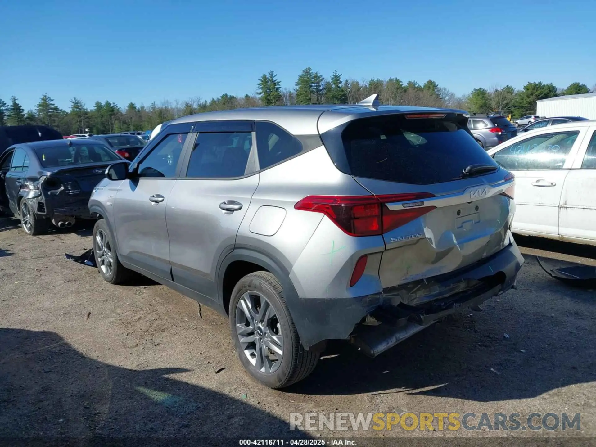 3 fotografías del automóvil dañado KNDEPCAA2P7432665 KIA SELTOS 2023