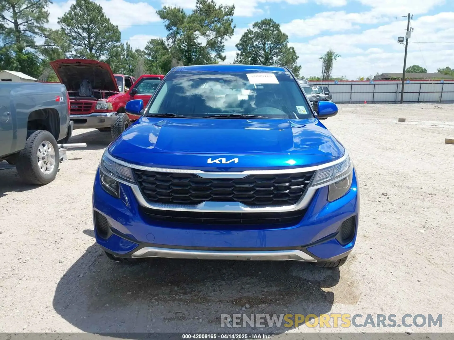 13 fotografías del automóvil dañado KNDEPCAA3P7369625 KIA SELTOS 2023