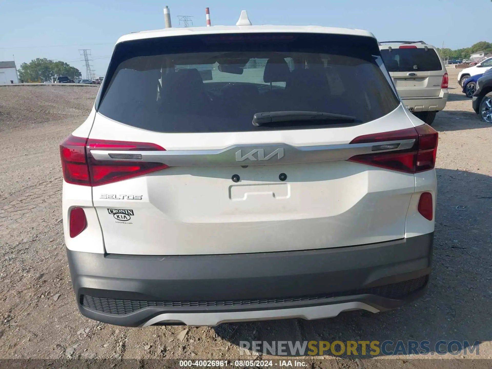 17 fotografías del automóvil dañado KNDEPCAA4P7460807 KIA SELTOS 2023