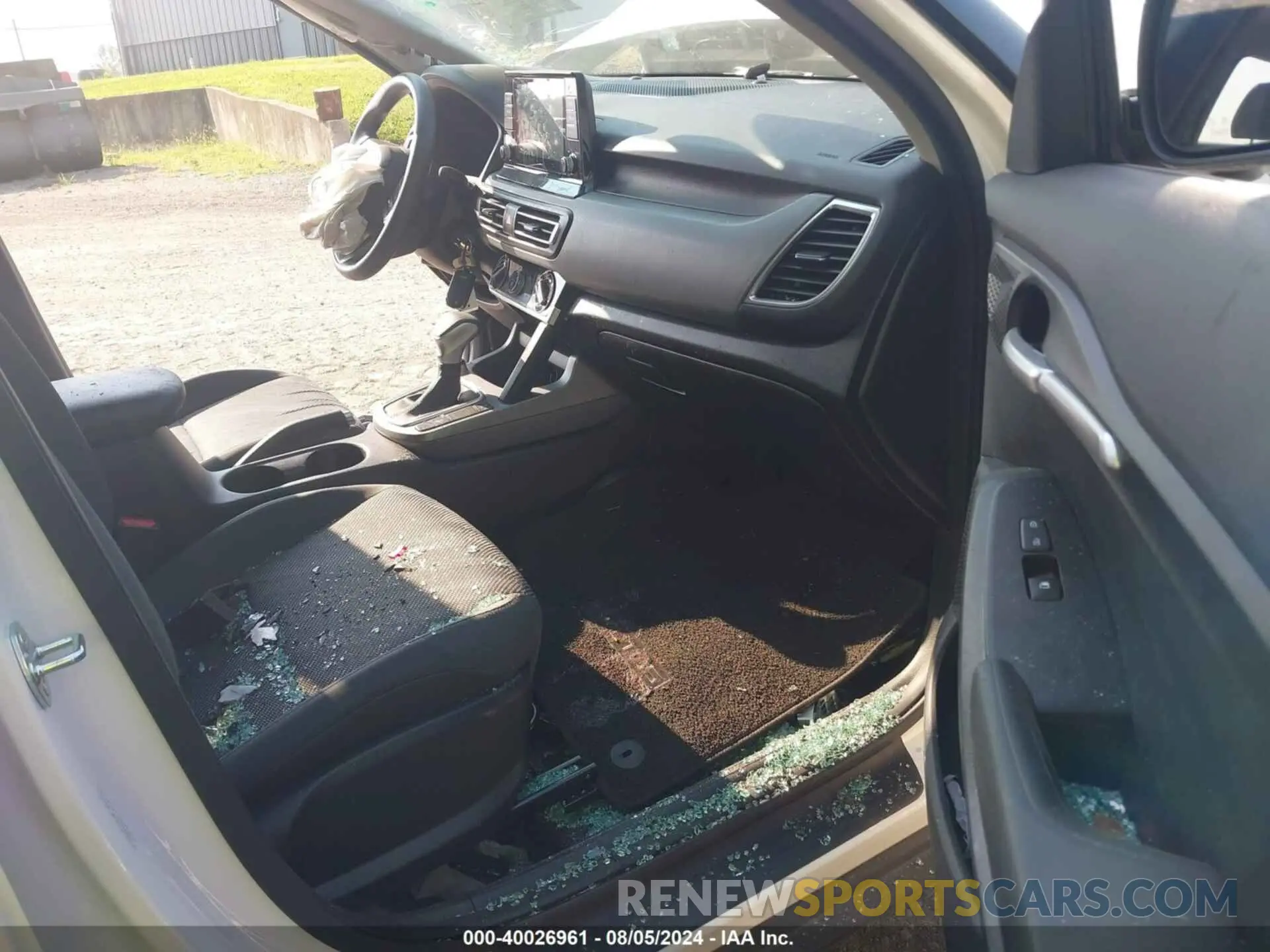 5 fotografías del automóvil dañado KNDEPCAA4P7460807 KIA SELTOS 2023