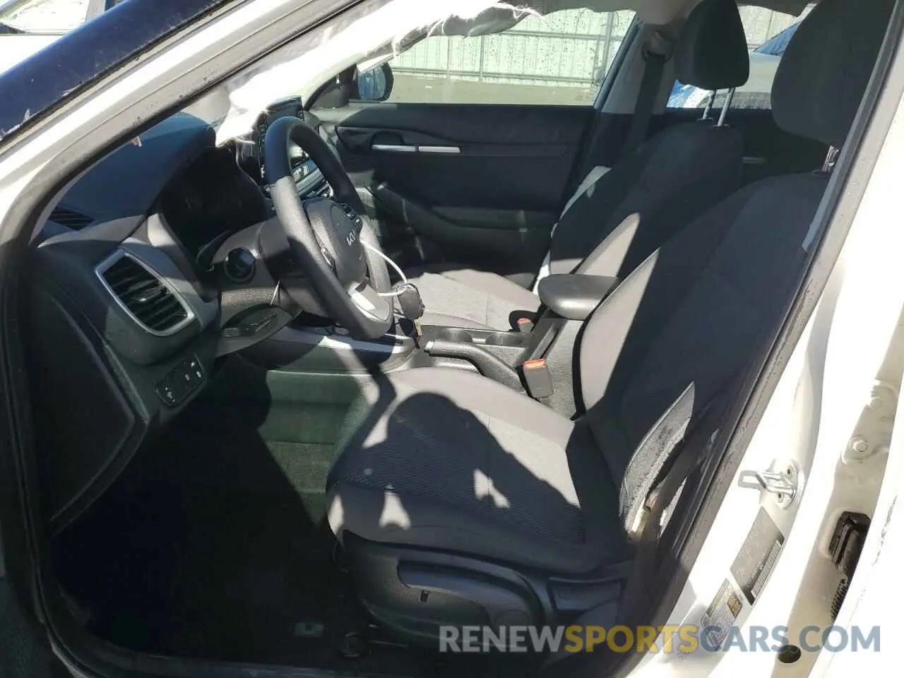 7 fotografías del automóvil dañado KNDEPCAA5P7408554 KIA SELTOS 2023
