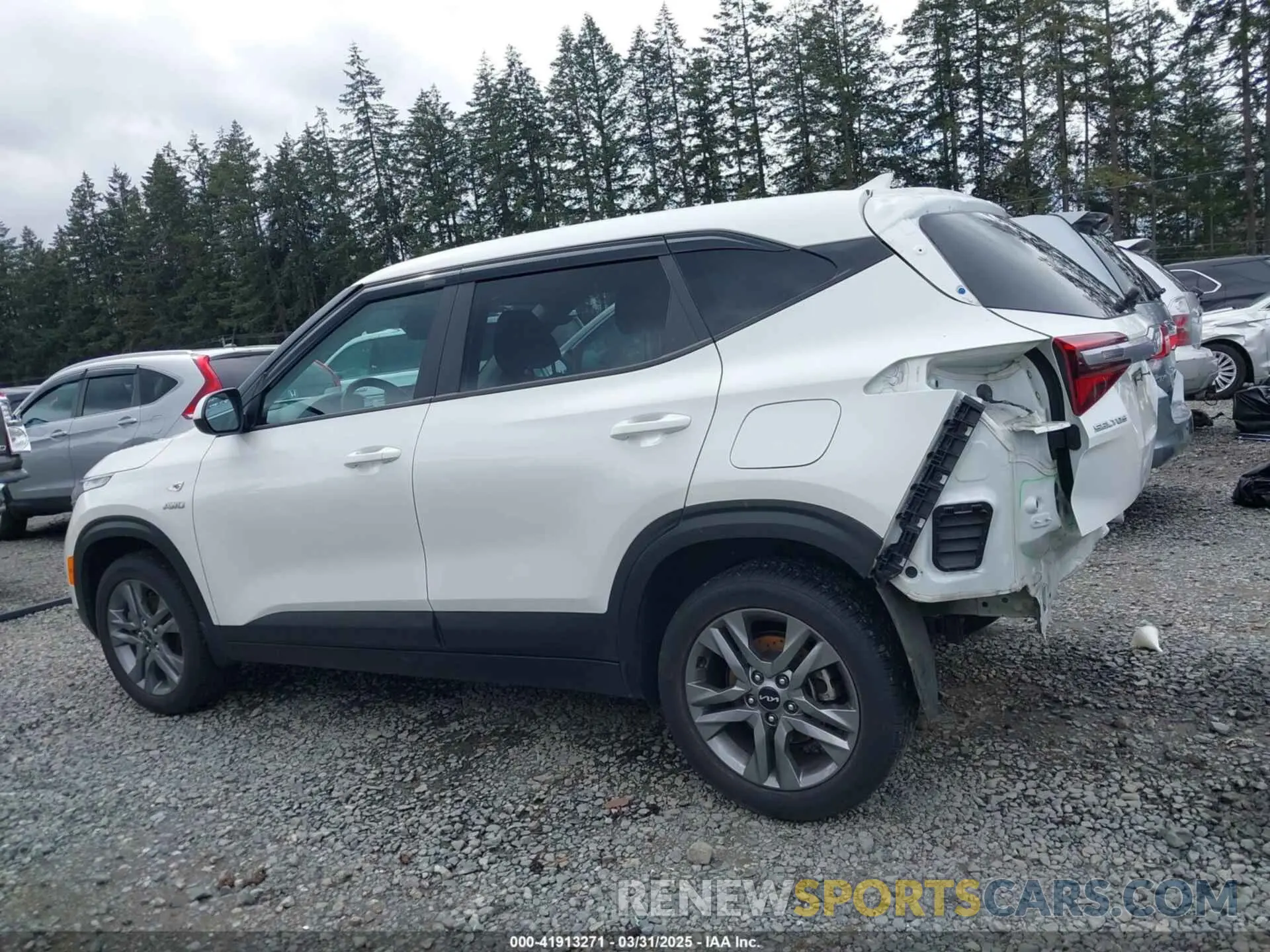 15 fotografías del automóvil dañado KNDEPCAA5P7440291 KIA SELTOS 2023