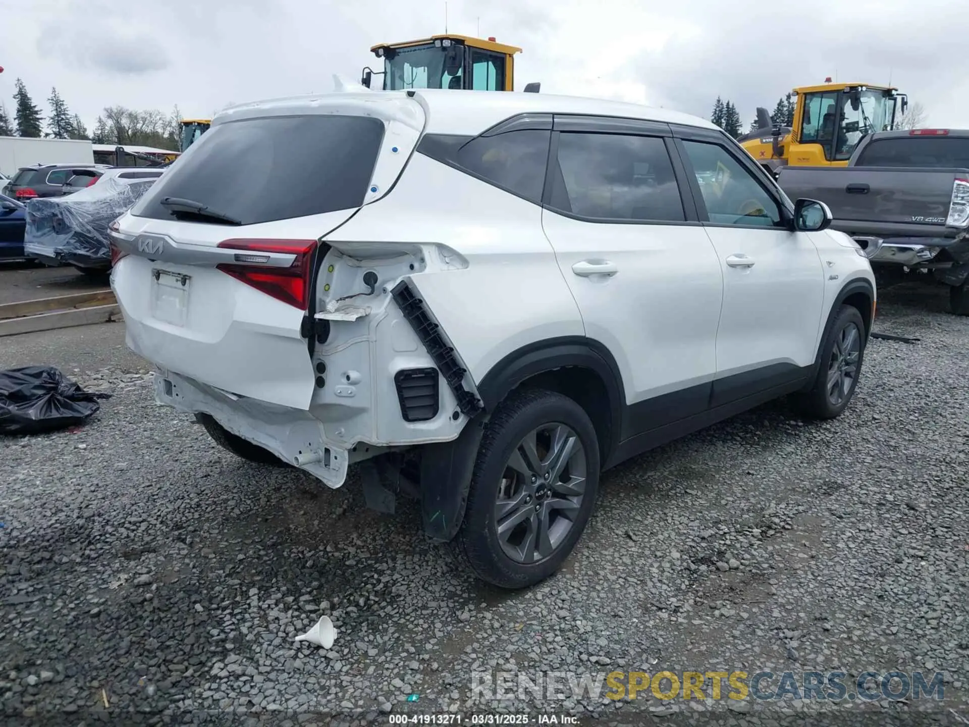 4 fotografías del automóvil dañado KNDEPCAA5P7440291 KIA SELTOS 2023