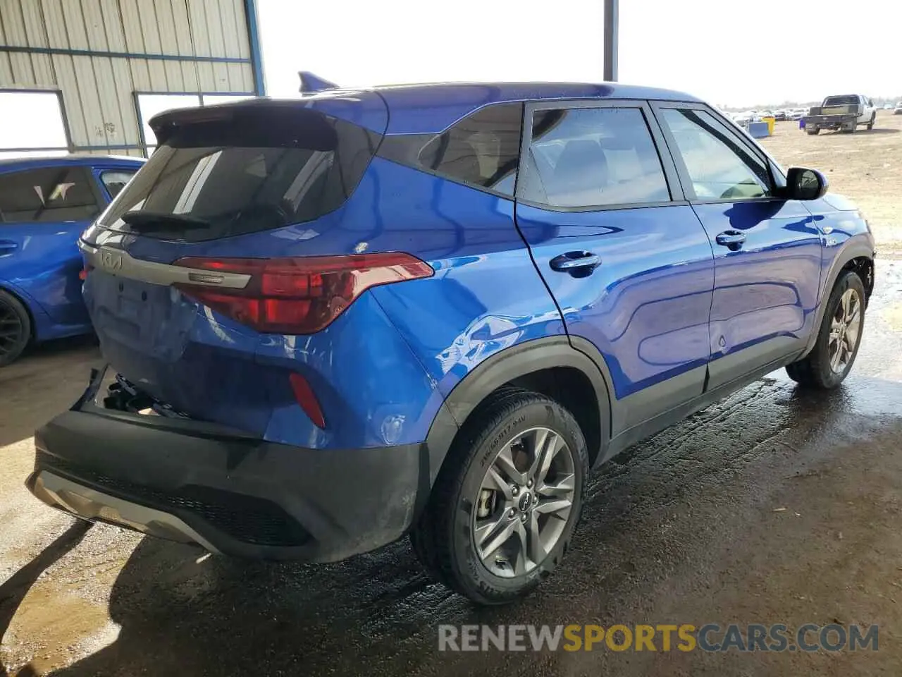3 fotografías del automóvil dañado KNDEPCAA8P7434307 KIA SELTOS 2023