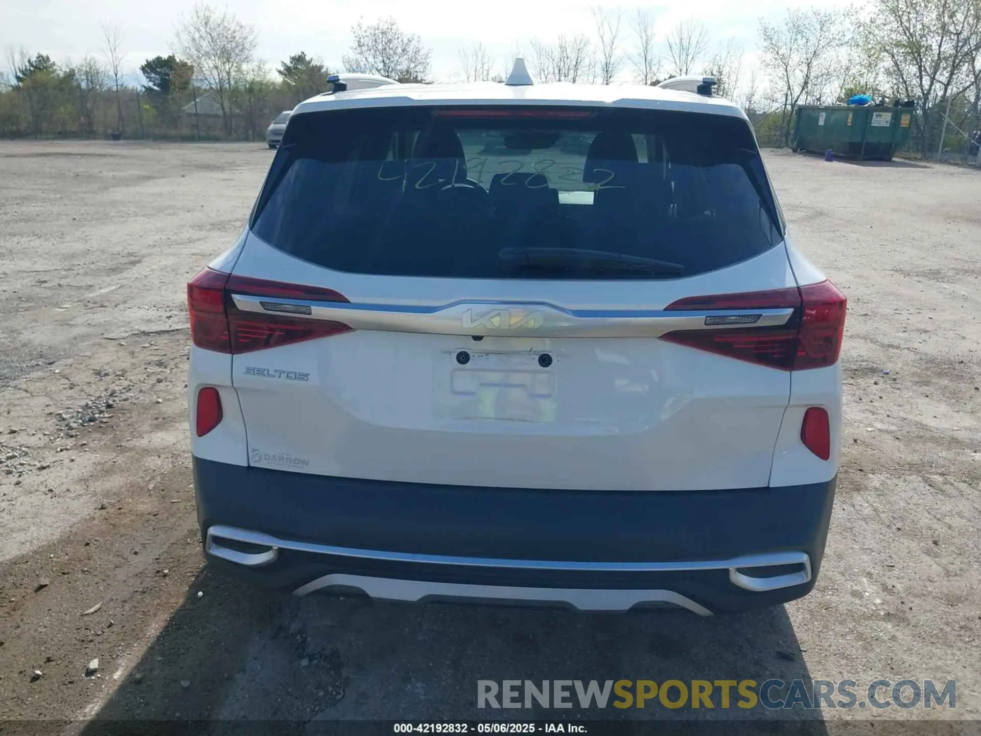 16 fotografías del automóvil dañado KNDERCAA3P7459805 KIA SELTOS 2023