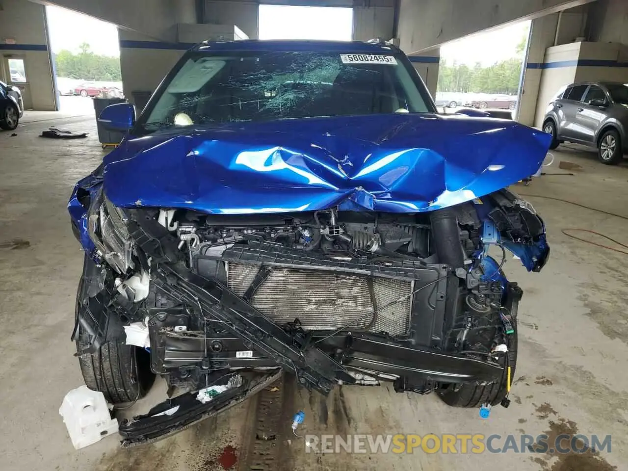 5 fotografías del automóvil dañado KNDERCAA6P7404152 KIA SELTOS 2023